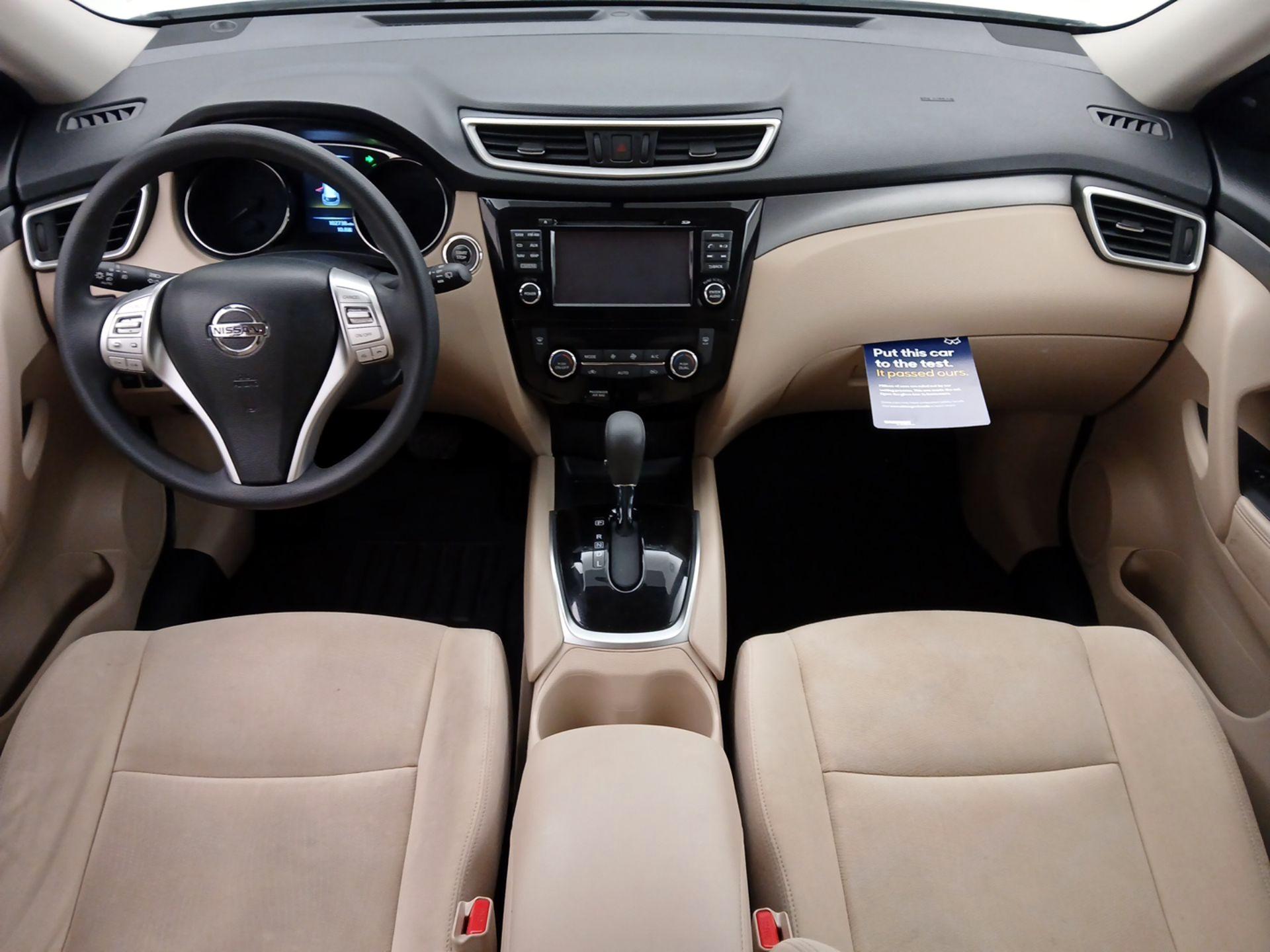 Thumbnail: 2016 Nissan Rogue - 9