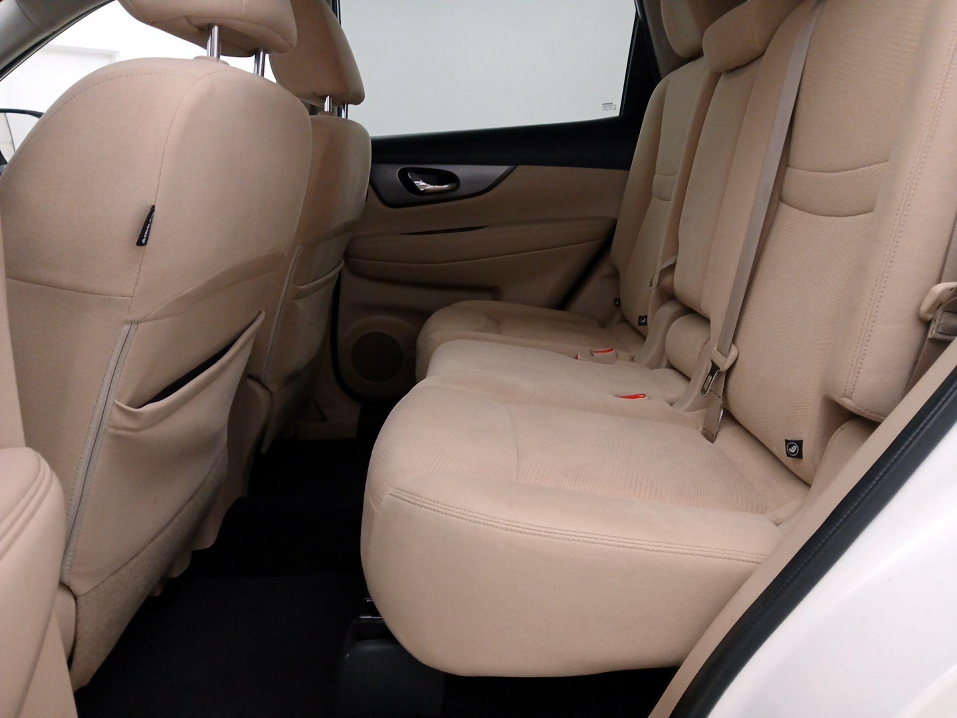 Thumbnail: 2016 Nissan Rogue - 20