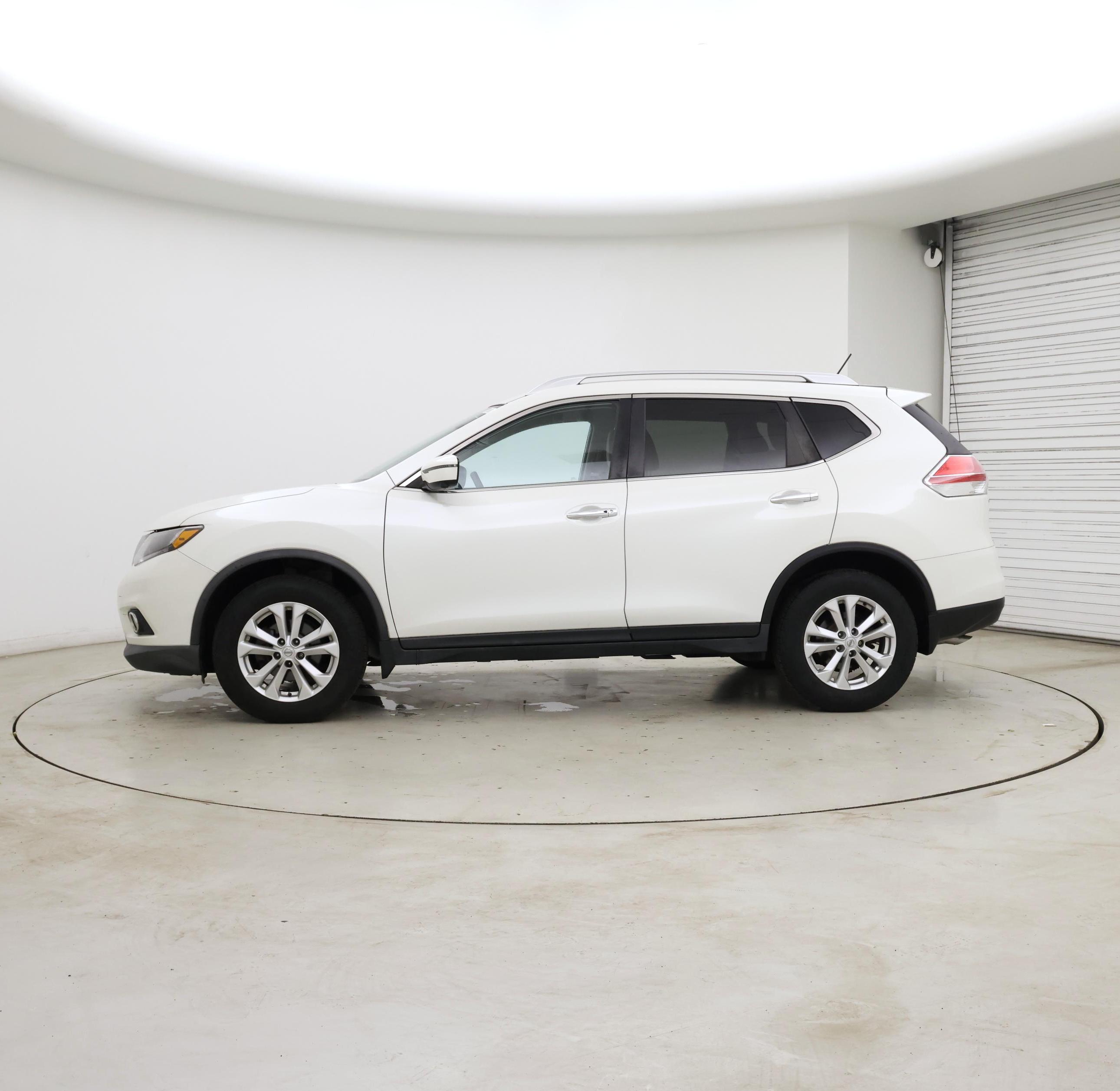 Thumbnail: 2016 Nissan Rogue - 3