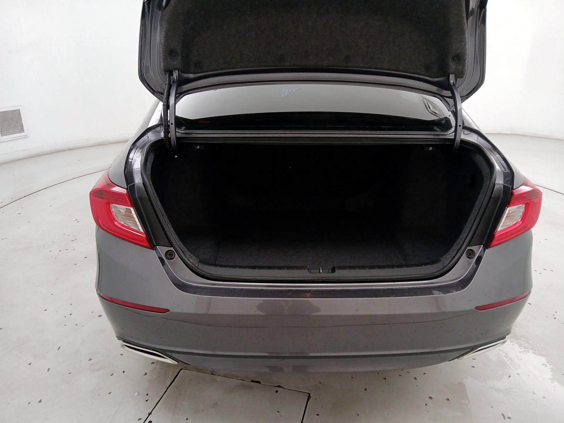 Thumbnail: 2019 Honda Accord - 20