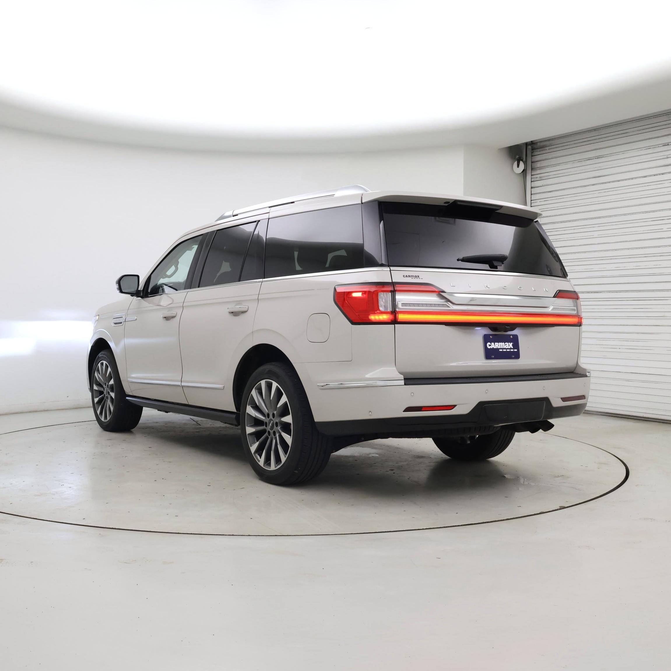 Thumbnail: 2021 Lincoln Navigator - 2