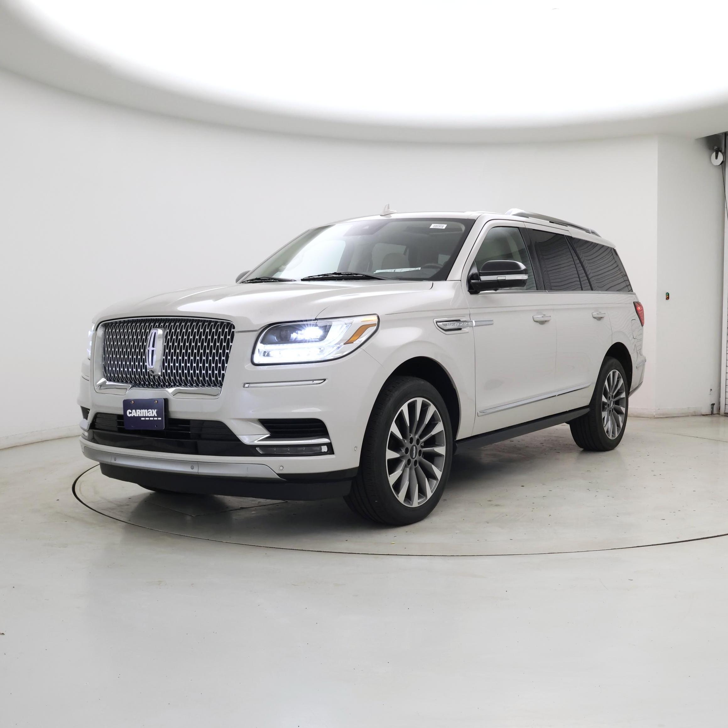 Thumbnail: 2021 Lincoln Navigator - 4