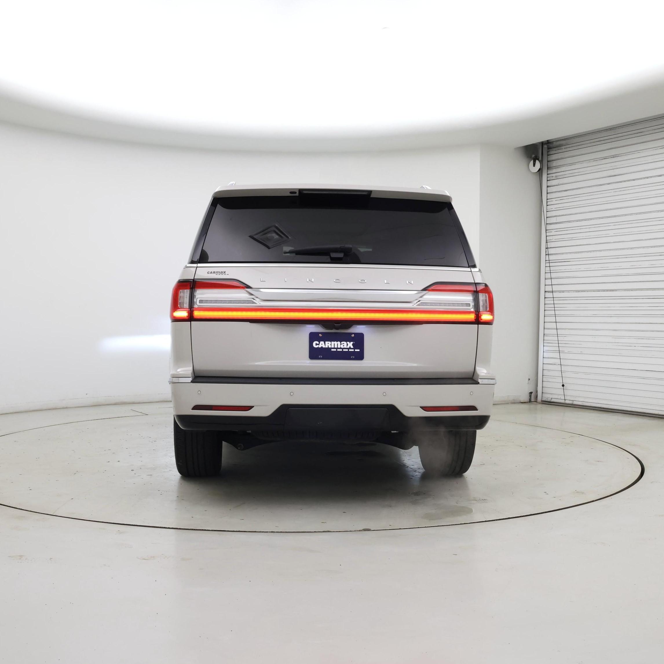 Thumbnail: 2021 Lincoln Navigator - 6