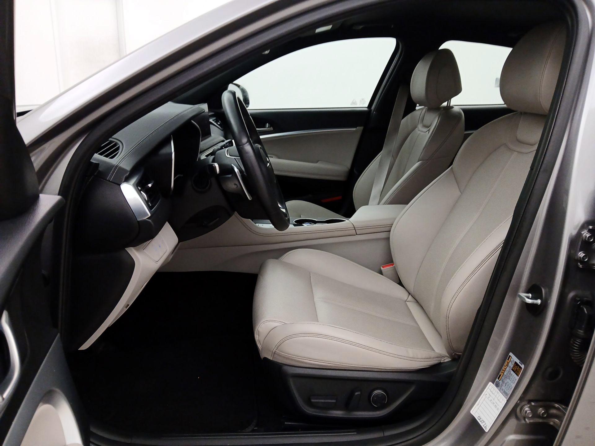 Thumbnail: 2023 Genesis G70 - 11