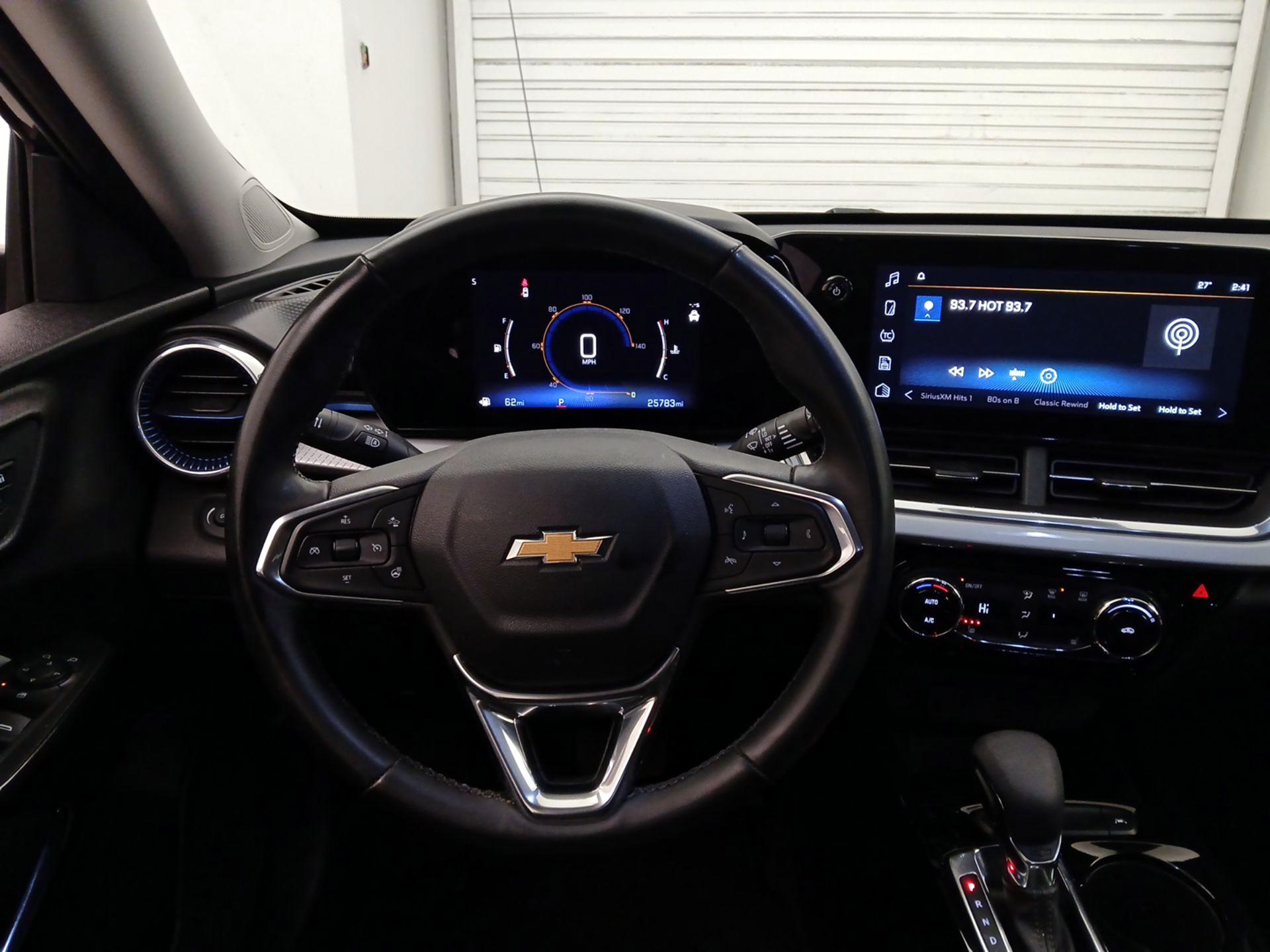 Thumbnail: 2024 Chevrolet Trax - 10