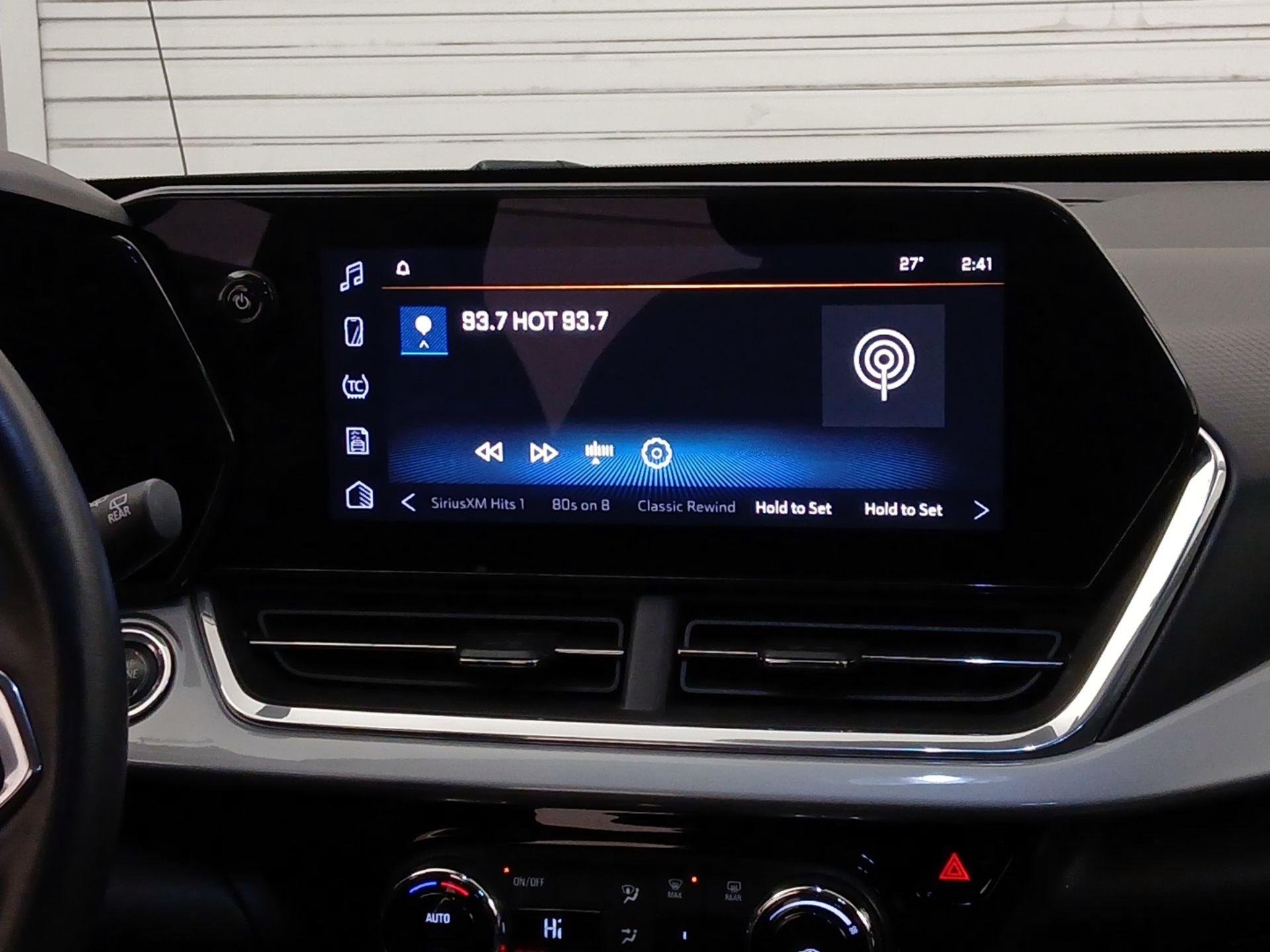 Thumbnail: 2024 Chevrolet Trax - 15