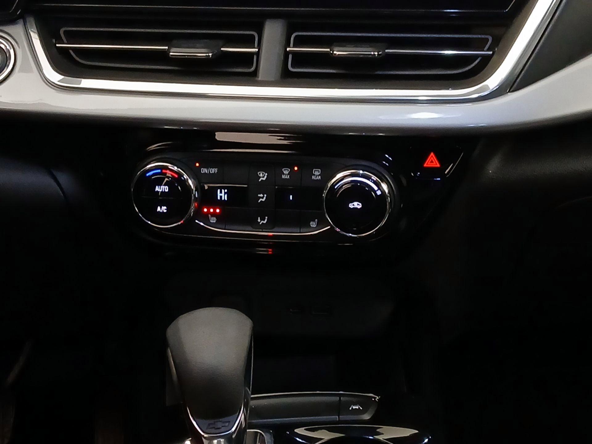 Thumbnail: 2024 Chevrolet Trax - 16