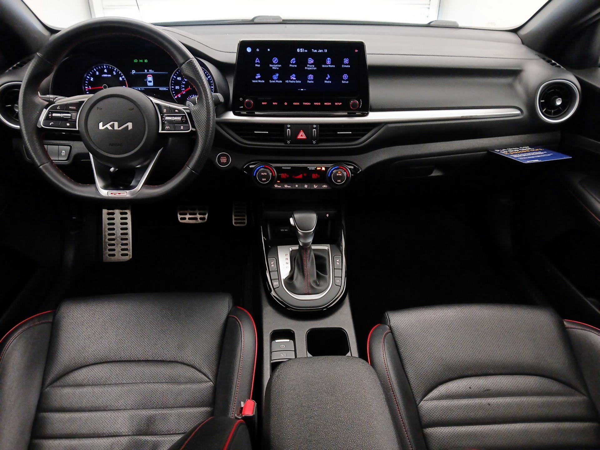 Thumbnail: 2022 Kia Forte - 9