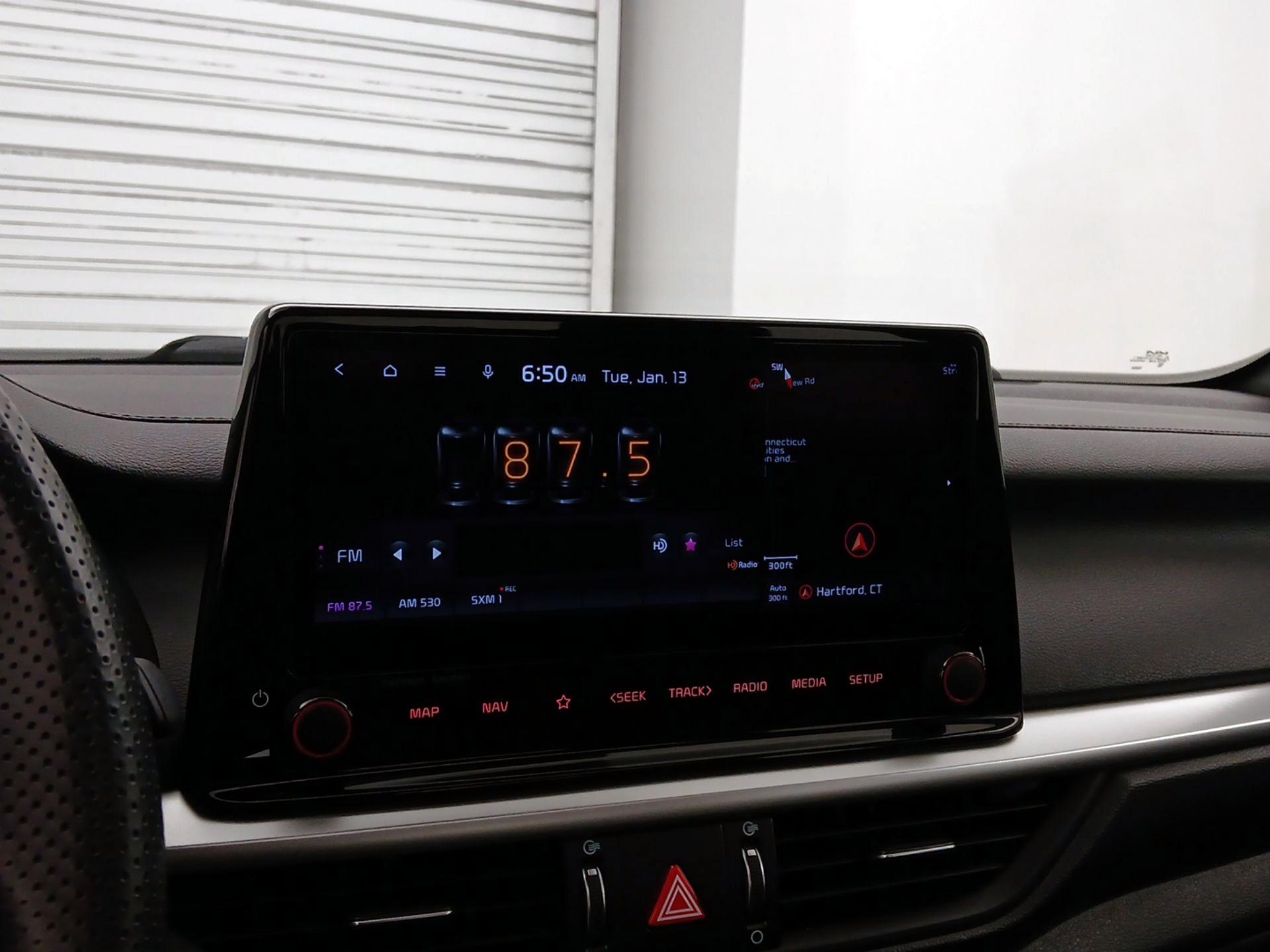 Thumbnail: 2022 Kia Forte - 16