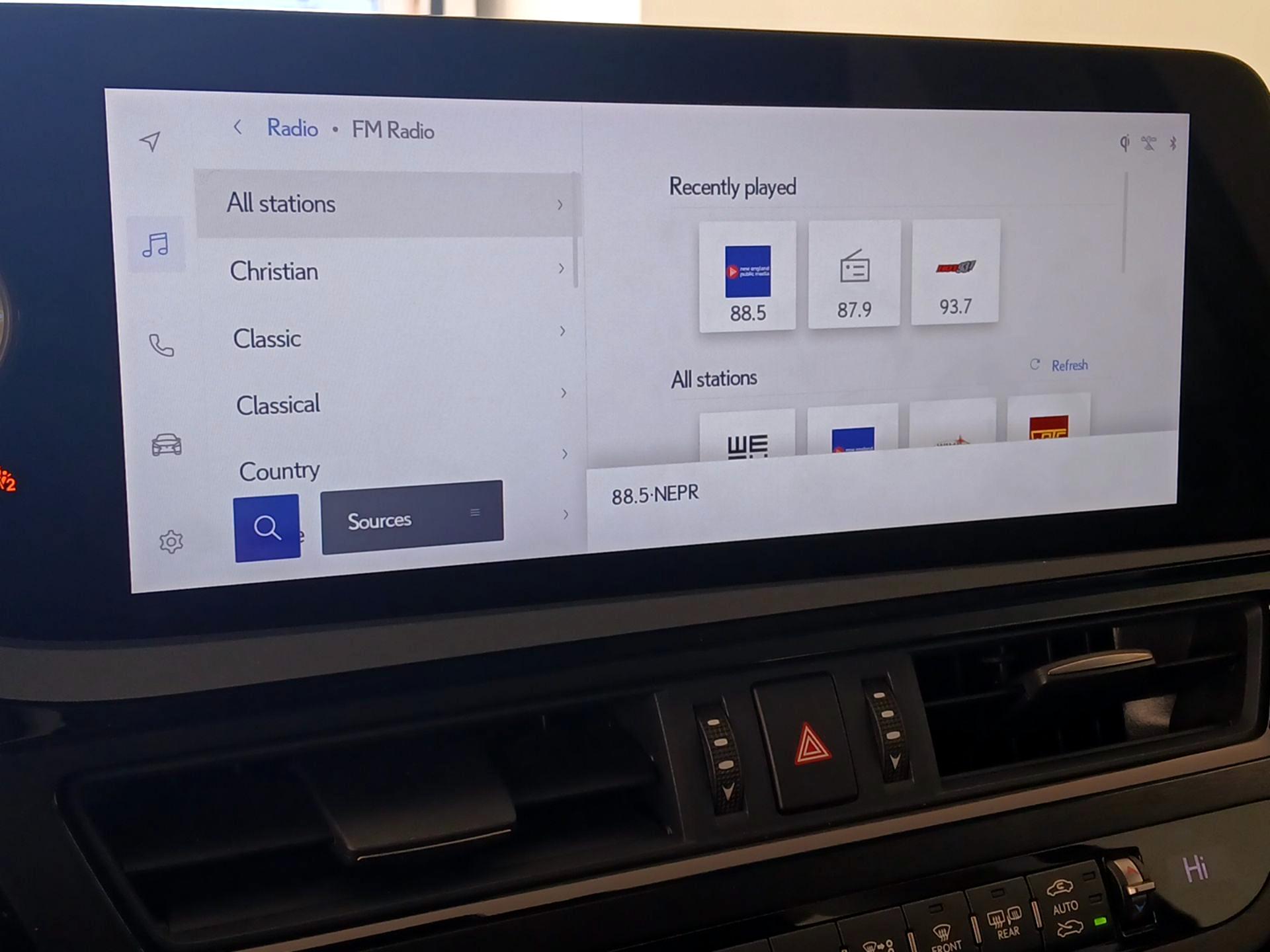 Thumbnail: 2023 Lexus ES - 15