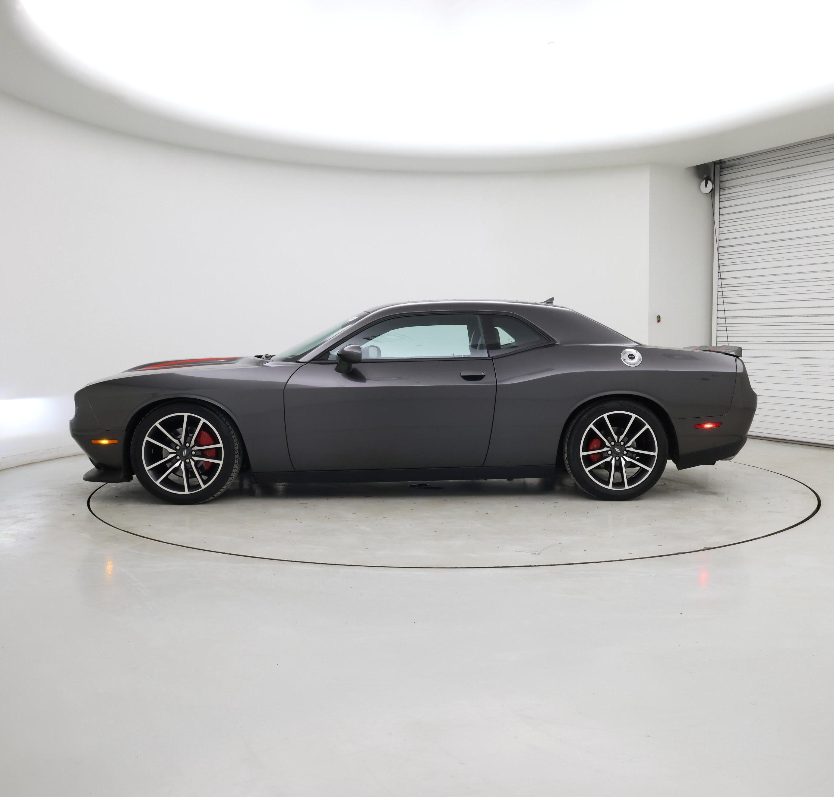 Thumbnail: 2020 Dodge Challenger - 3