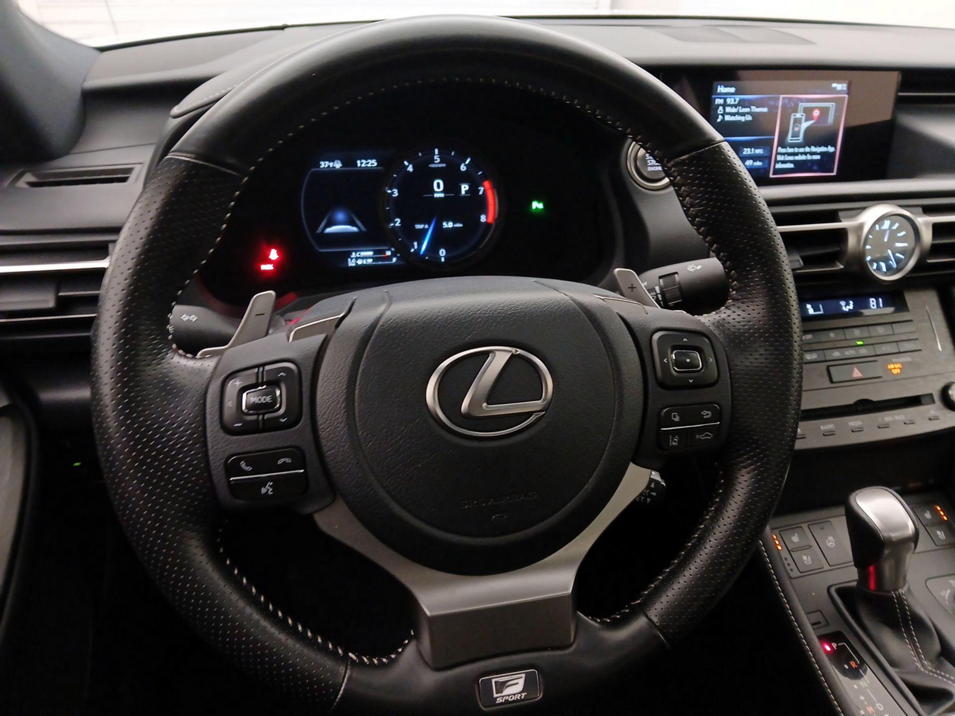 Thumbnail: 2021 Lexus RC - 10