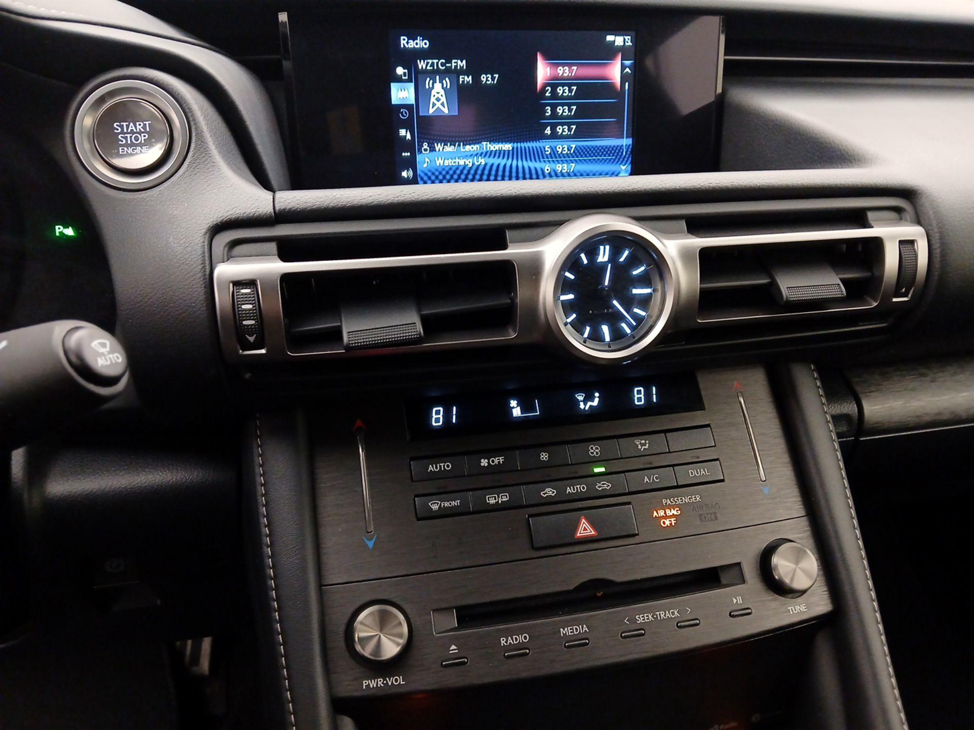 Thumbnail: 2021 Lexus RC - 15