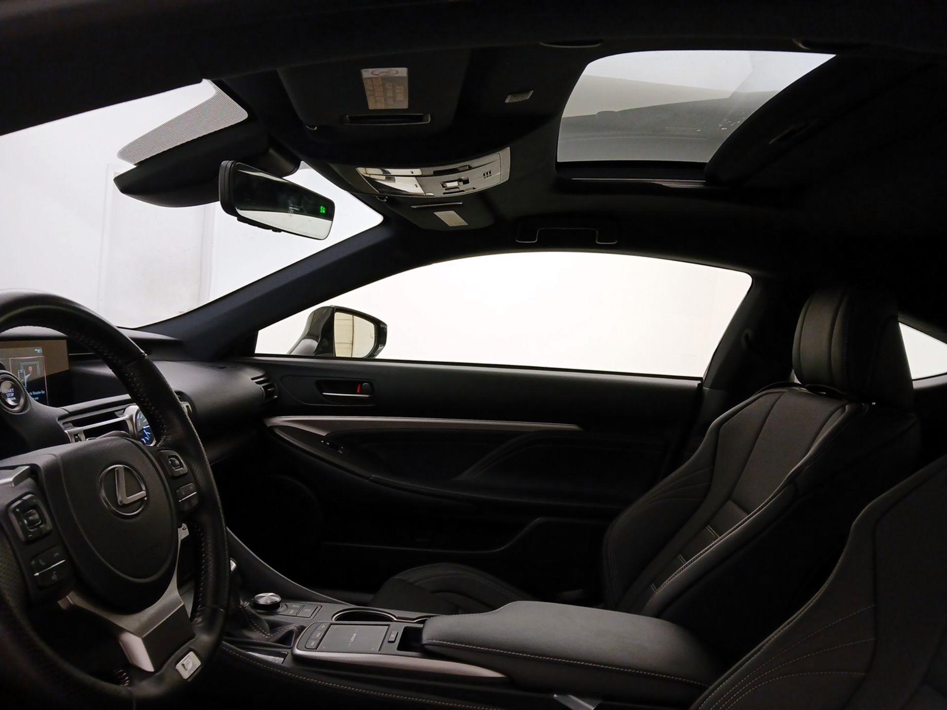 Thumbnail: 2021 Lexus RC - 19