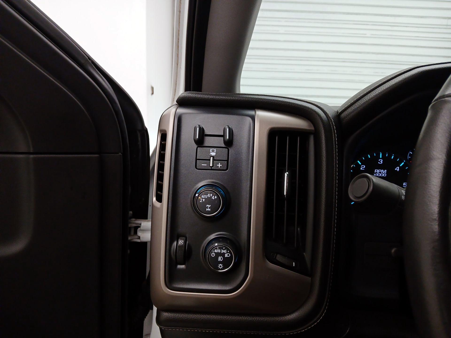 Thumbnail: 2018 GMC Sierra 1500 - 13