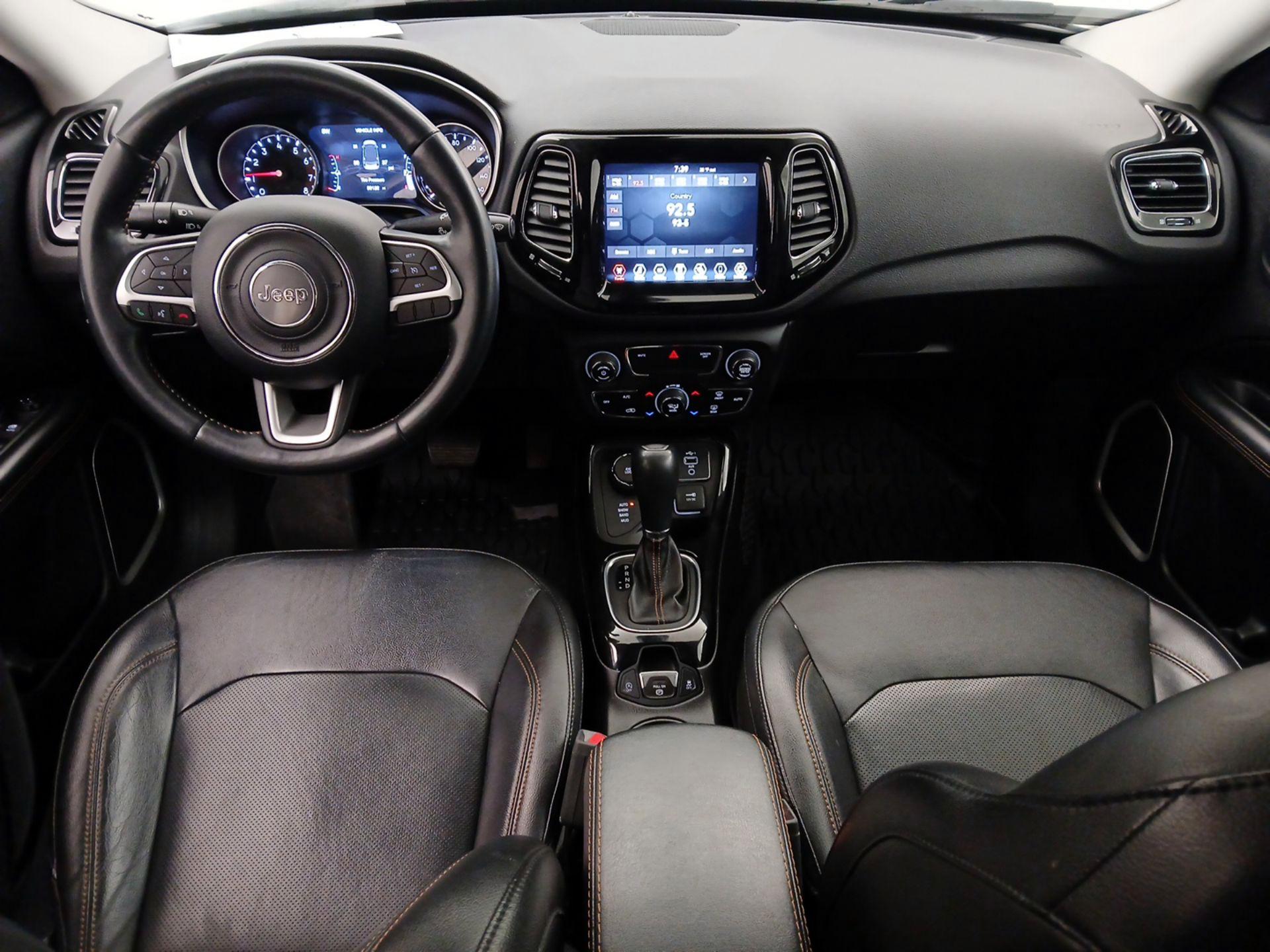 Thumbnail: 2019 Jeep Compass - 9