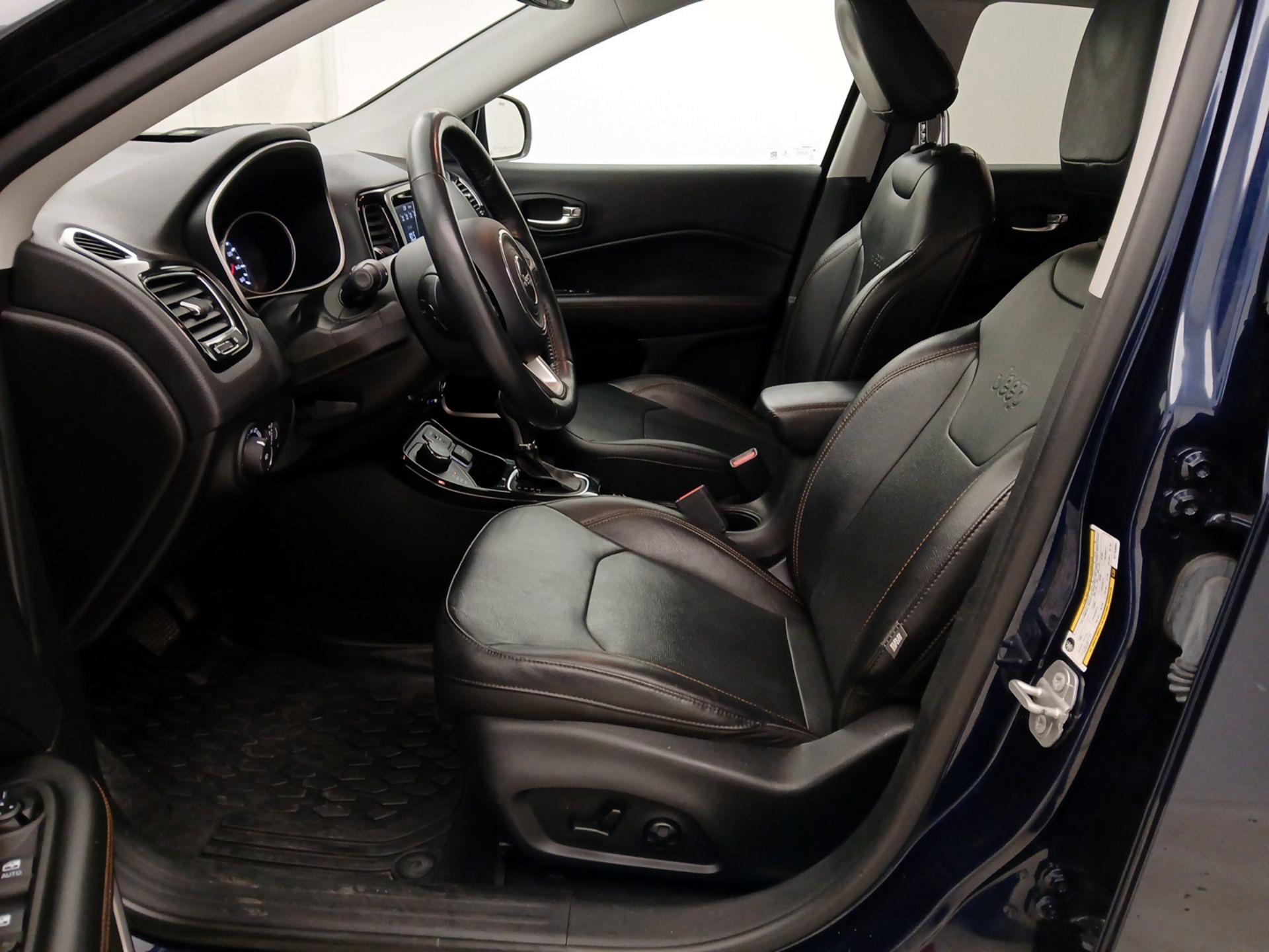 Thumbnail: 2019 Jeep Compass - 11