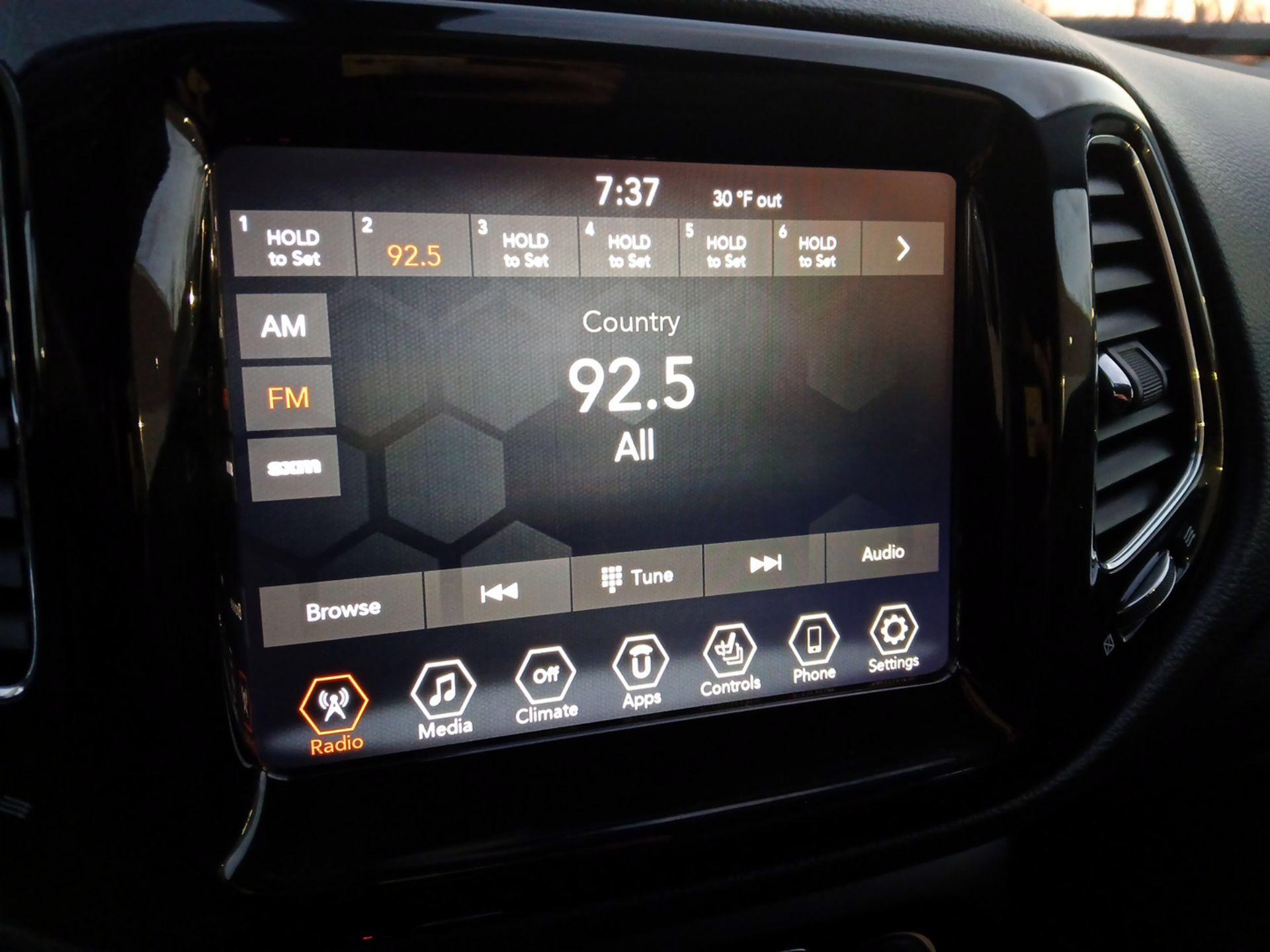 Thumbnail: 2019 Jeep Compass - 15