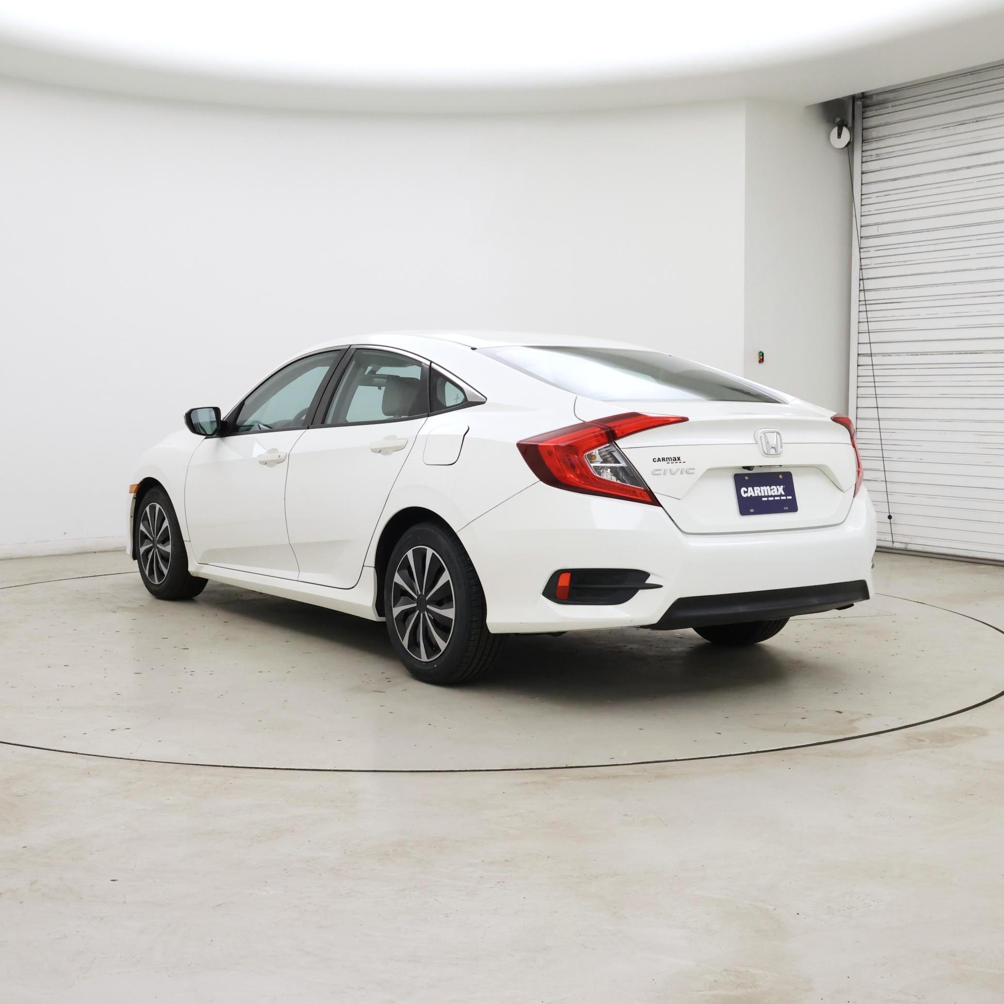 Thumbnail: 2016 Honda Civic - 2