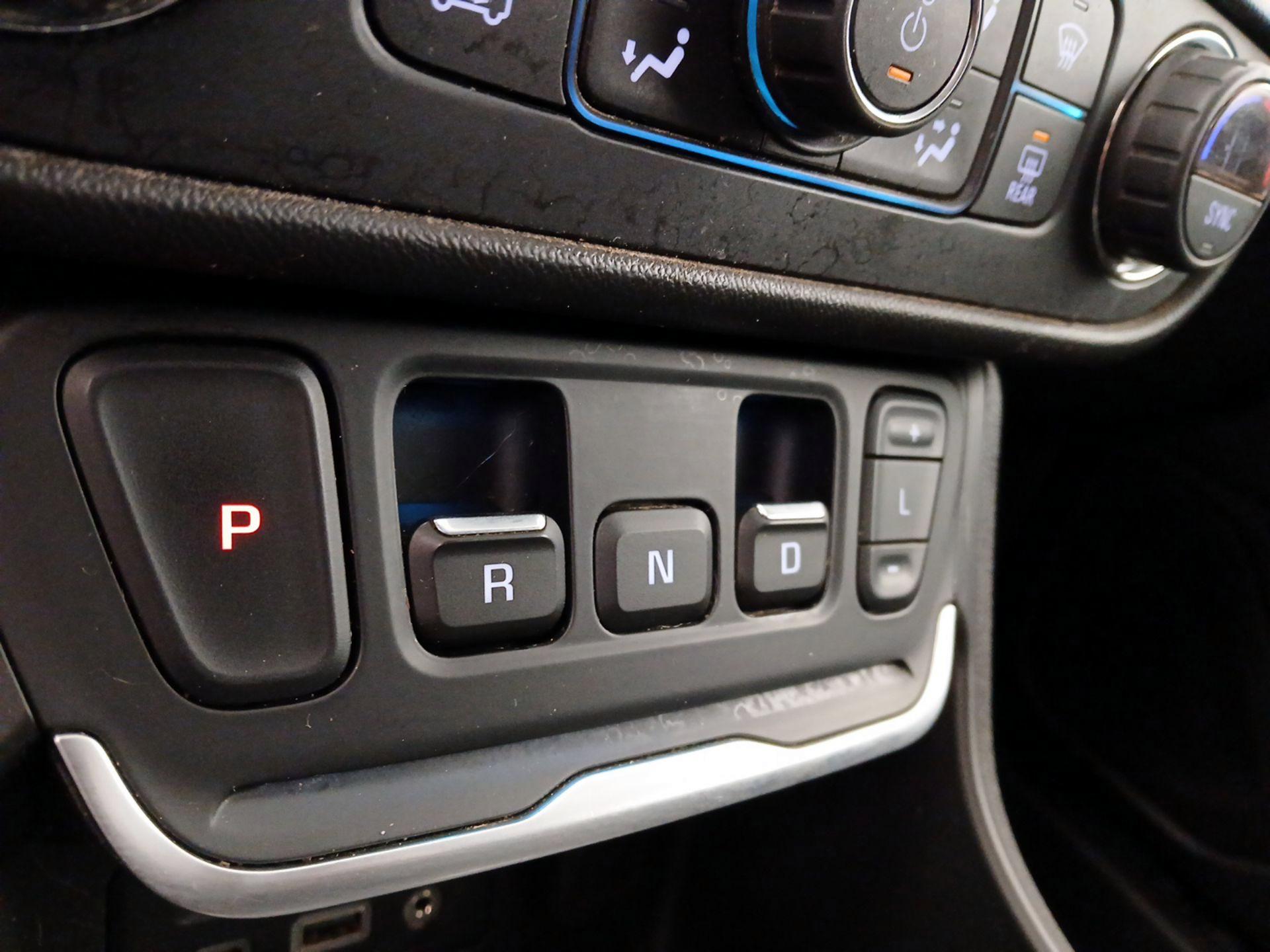 Thumbnail: 2019 GMC Terrain - 17