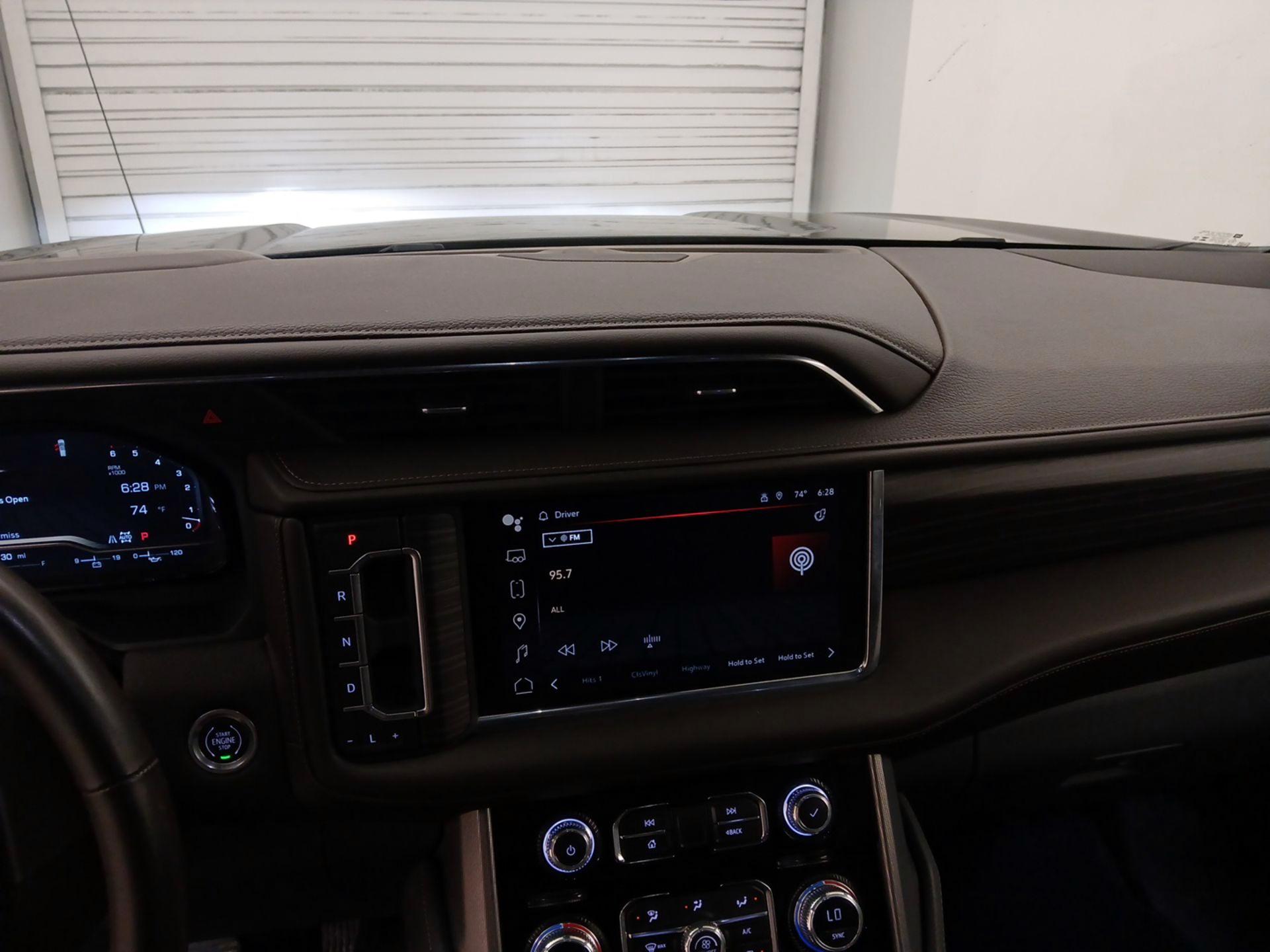 Thumbnail: 2023 GMC Yukon - 9