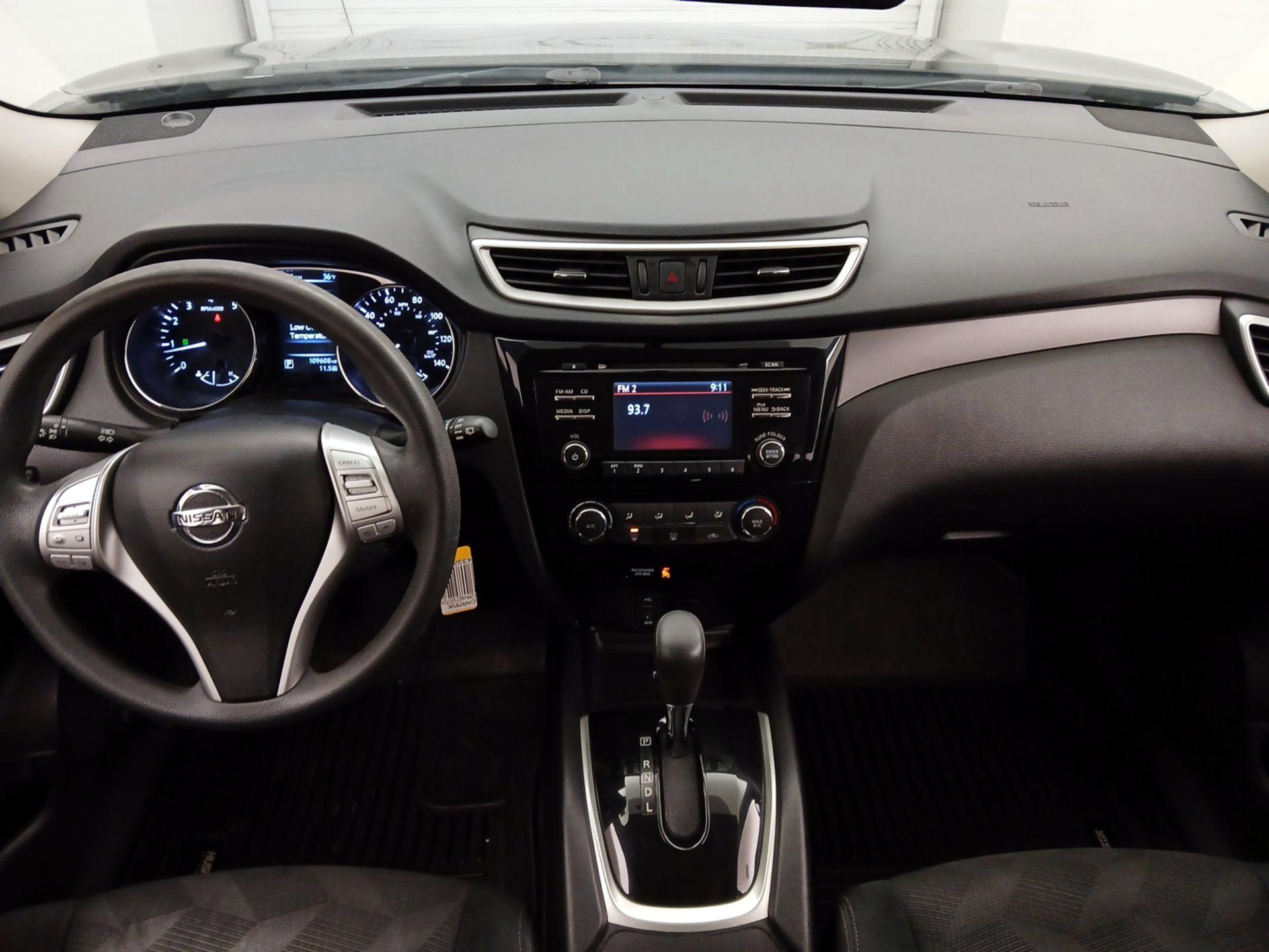 Thumbnail: 2014 Nissan Rogue - 9