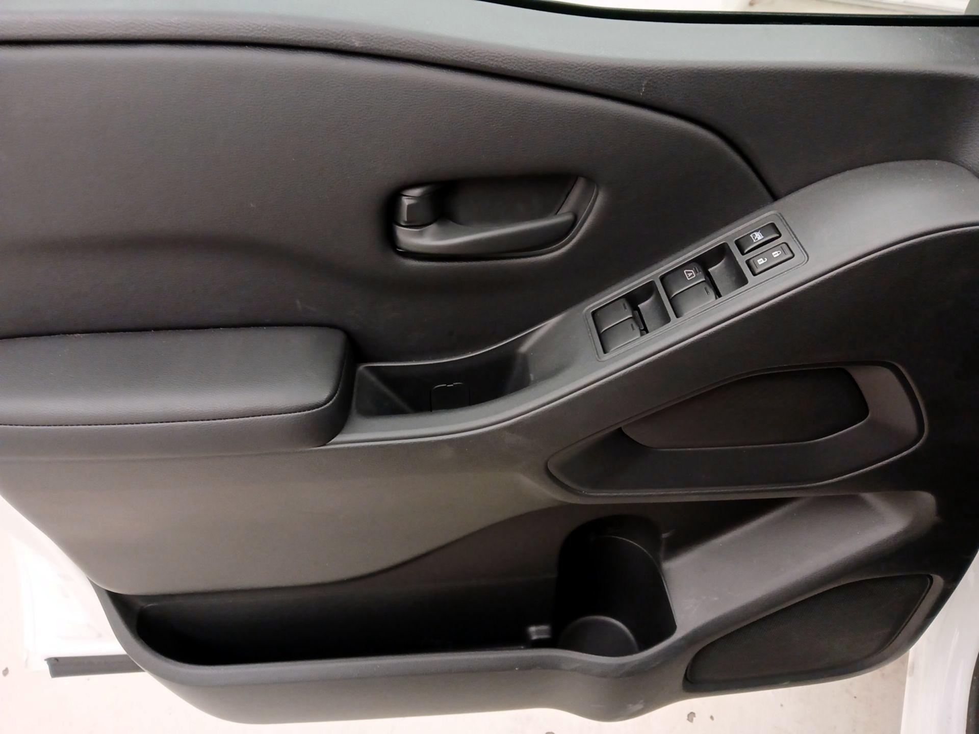 Thumbnail: 2025 Nissan Frontier - 12