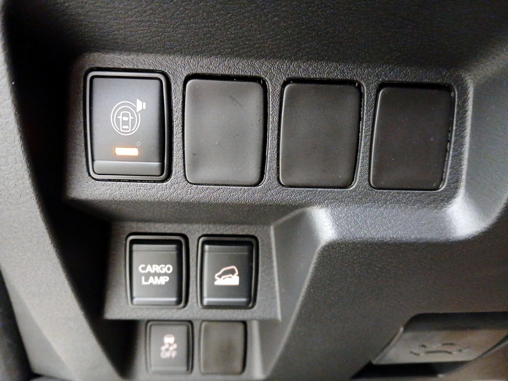 Thumbnail: 2025 Nissan Frontier - 13