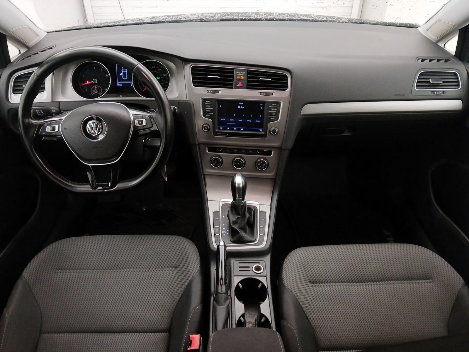 2017 Volkswagen Golf SportWagen S - Photo 10