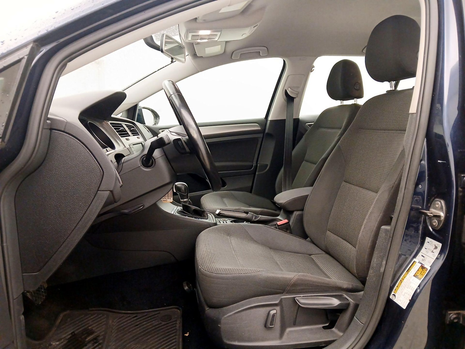 2017 Volkswagen Golf SportWagen S - Photo 12