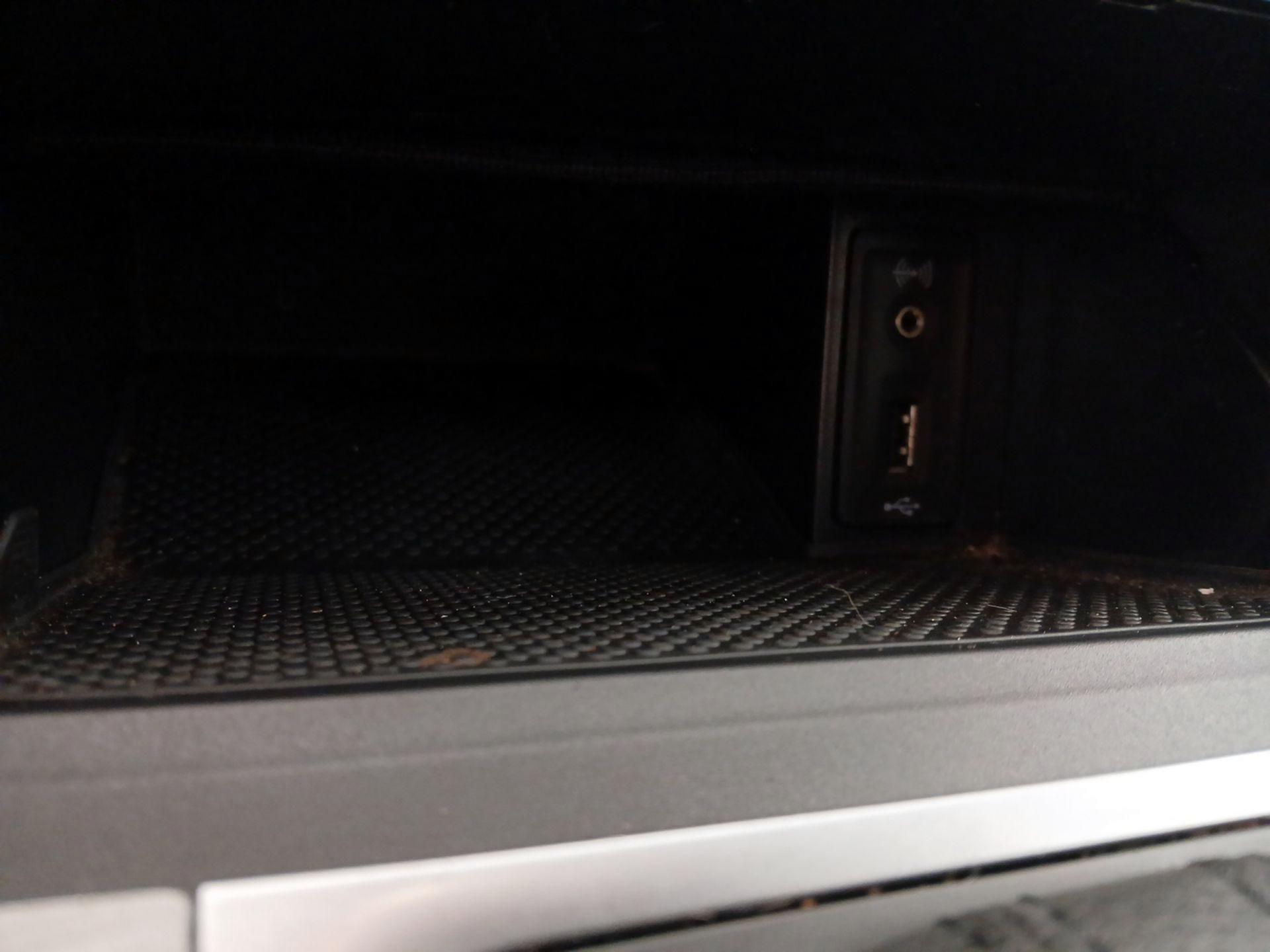 Thumbnail: 2017 Volkswagen Golf - 18