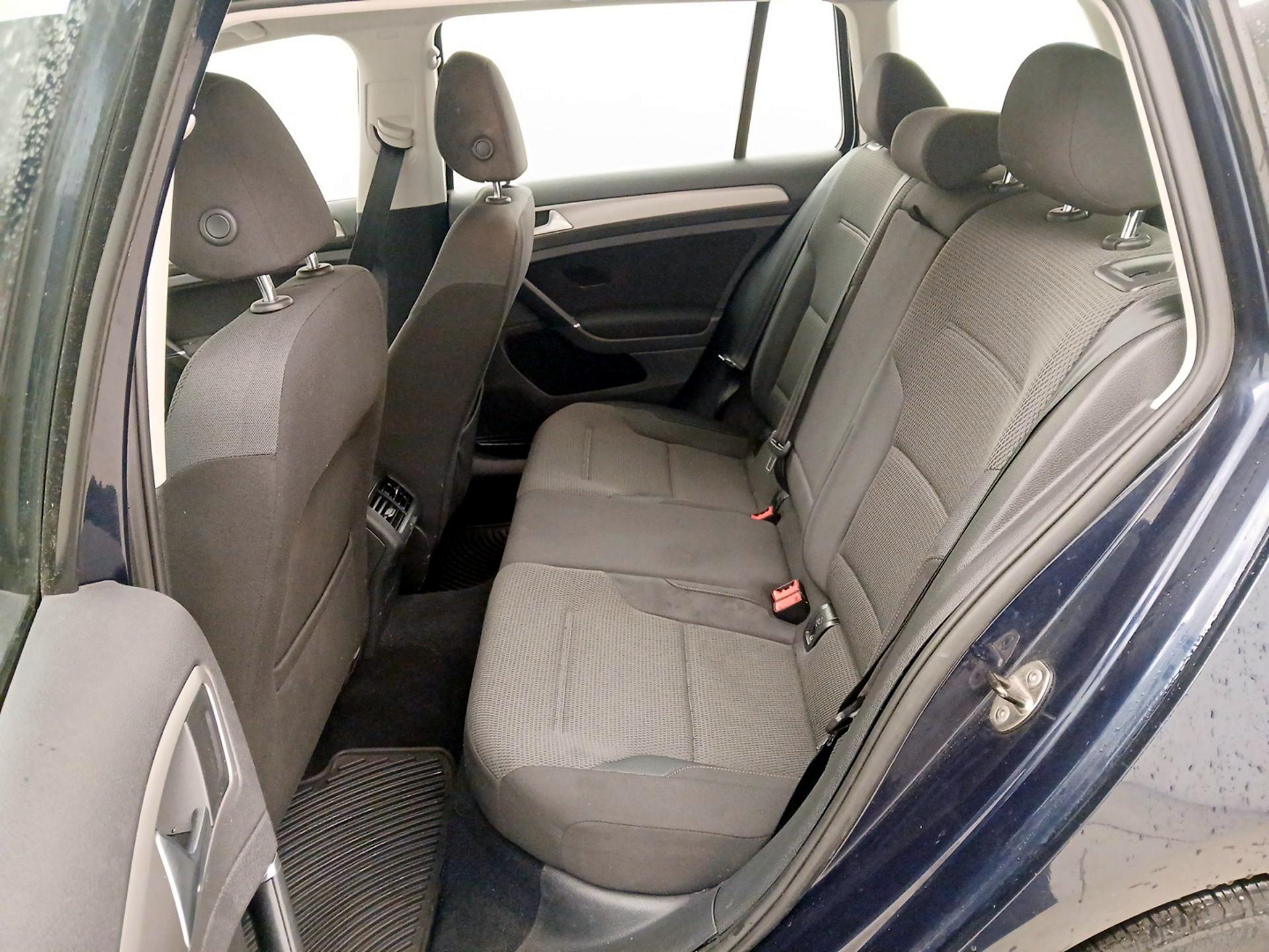 Thumbnail: 2017 Volkswagen Golf - 19