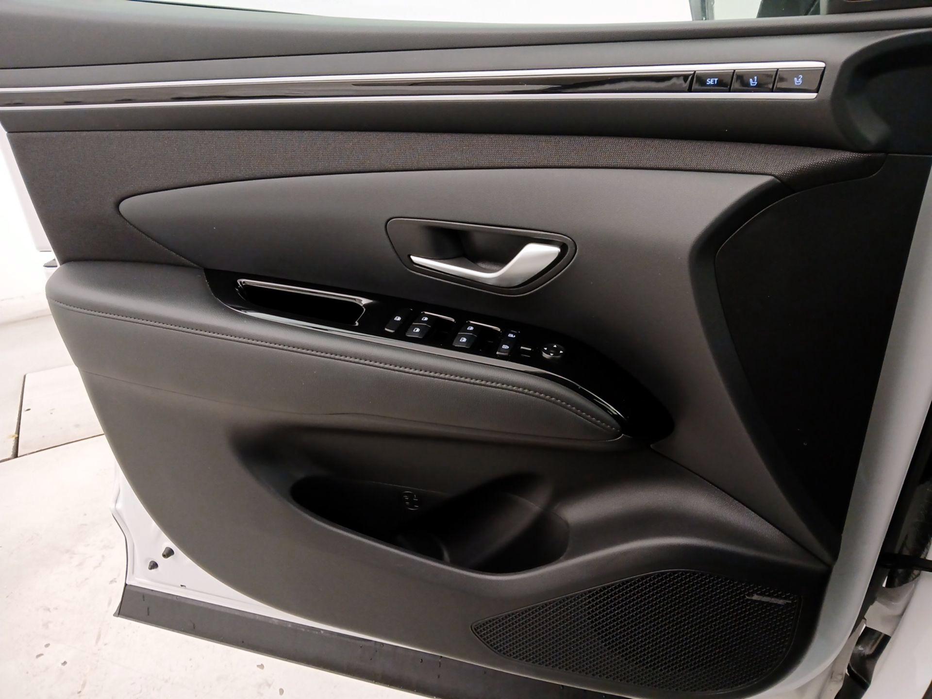 Thumbnail: 2023 Hyundai Tucson - 12