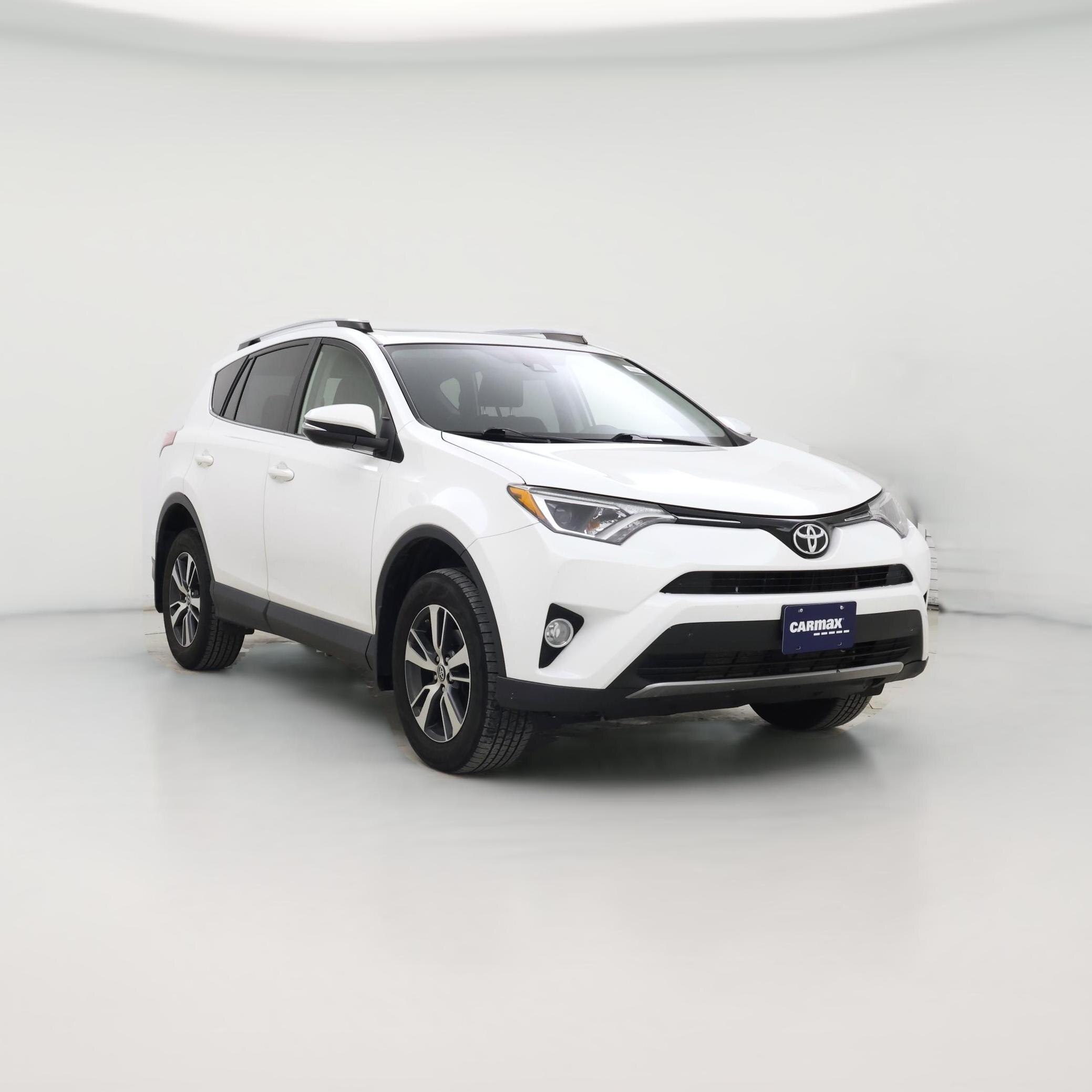 Thumbnail: 2018 Toyota RAV4 - 1
