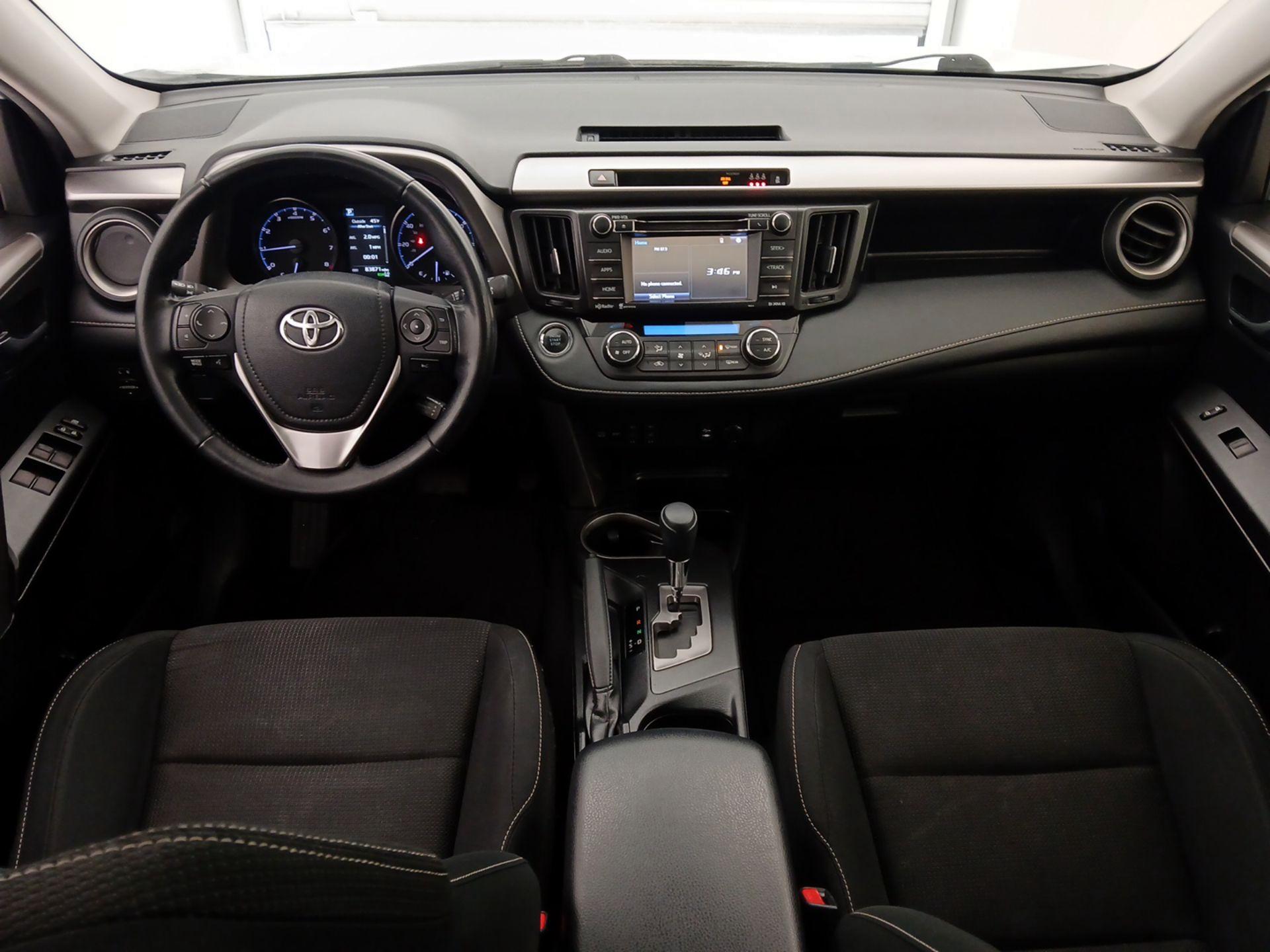 Thumbnail: 2018 Toyota RAV4 - 9