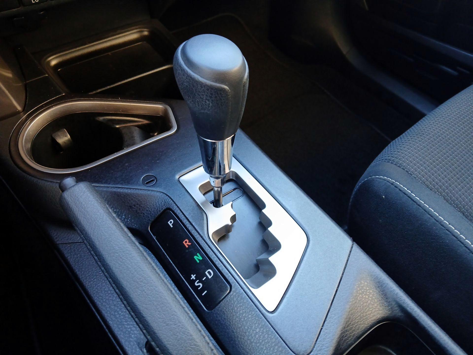 Thumbnail: 2018 Toyota RAV4 - 17