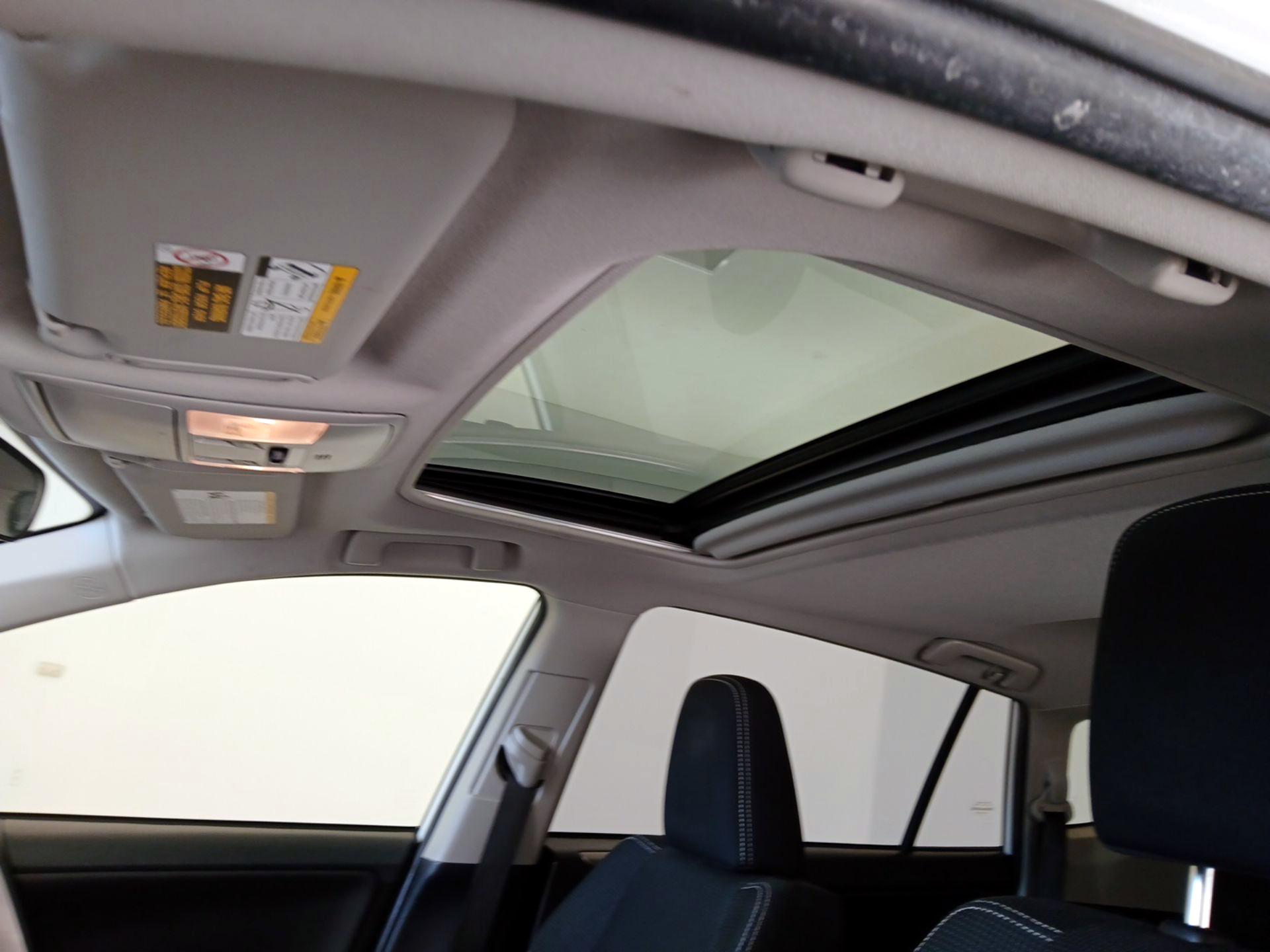 Thumbnail: 2018 Toyota RAV4 - 19