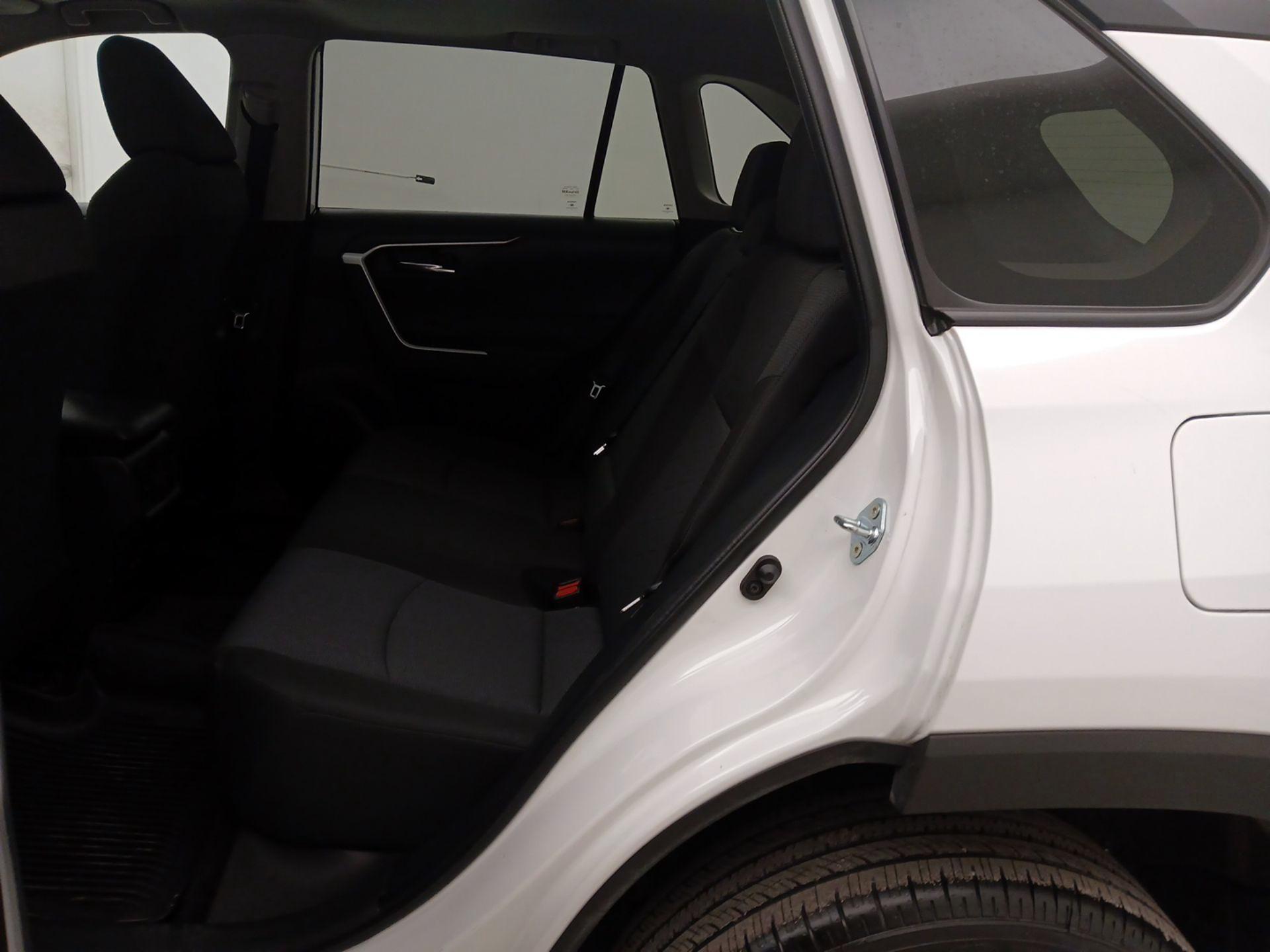 Thumbnail: 2025 Toyota RAV4 - 20