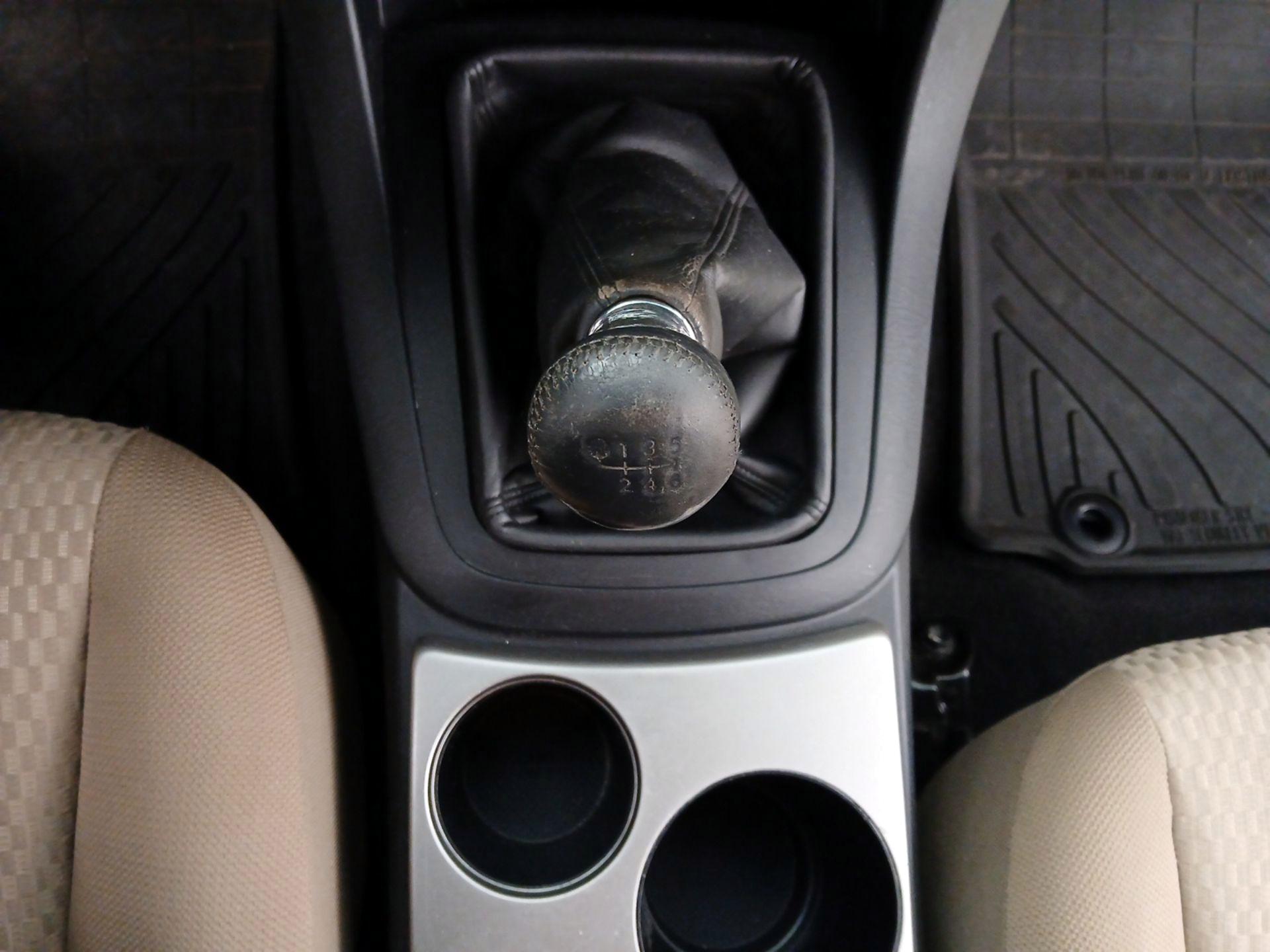 Thumbnail: 2014 Toyota Tacoma - 16