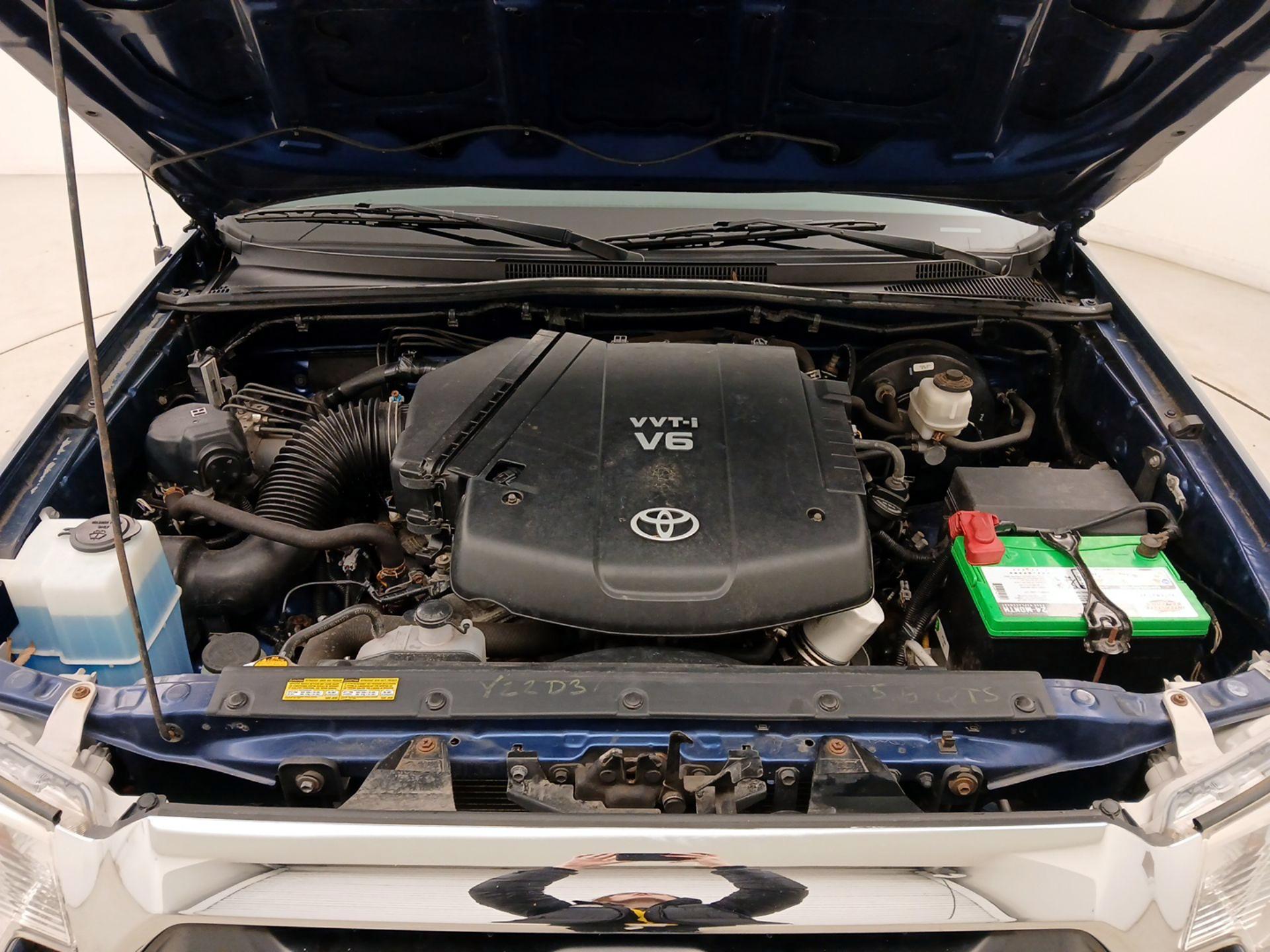 Thumbnail: 2014 Toyota Tacoma - 20