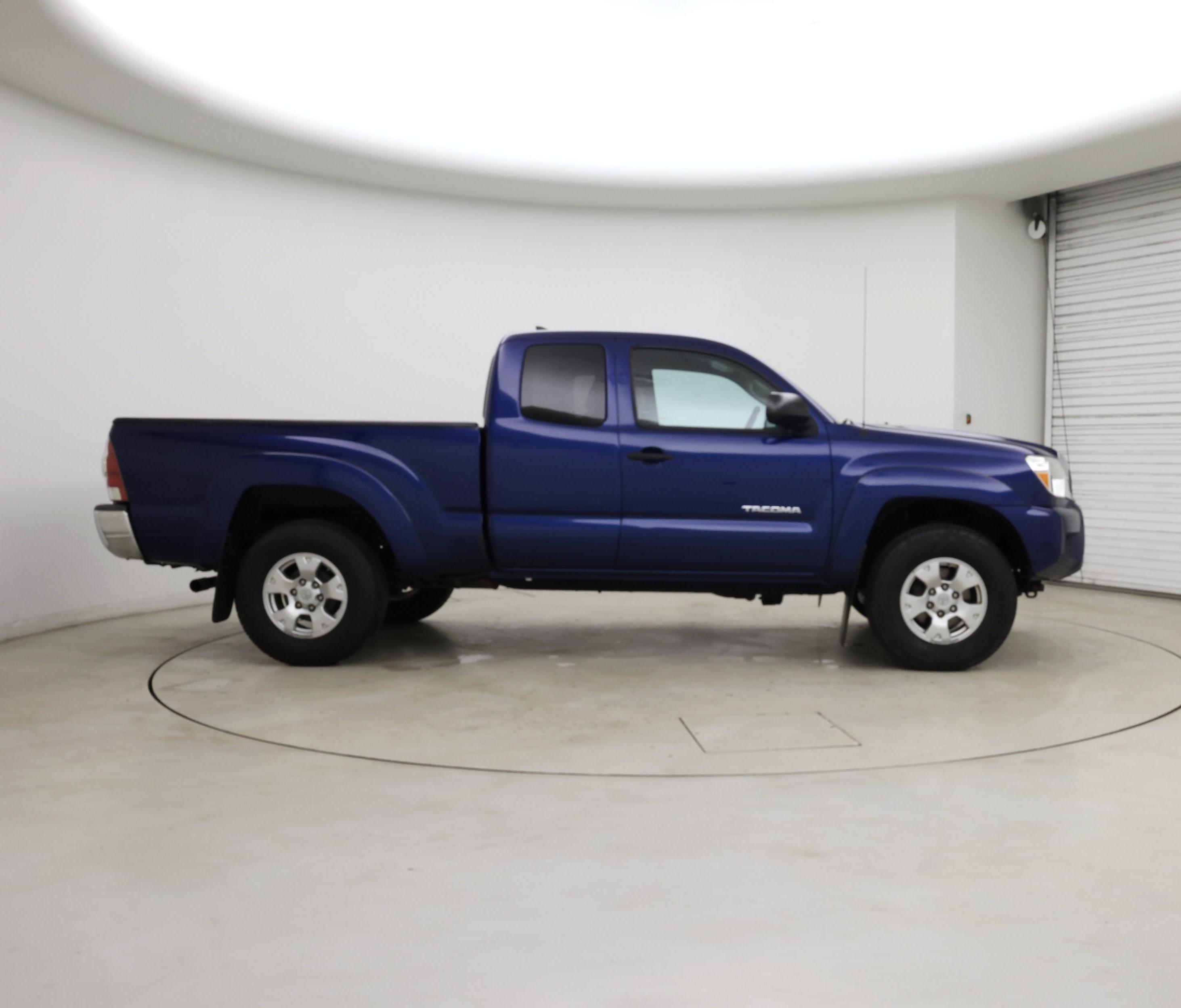 Thumbnail: 2014 Toyota Tacoma - 7