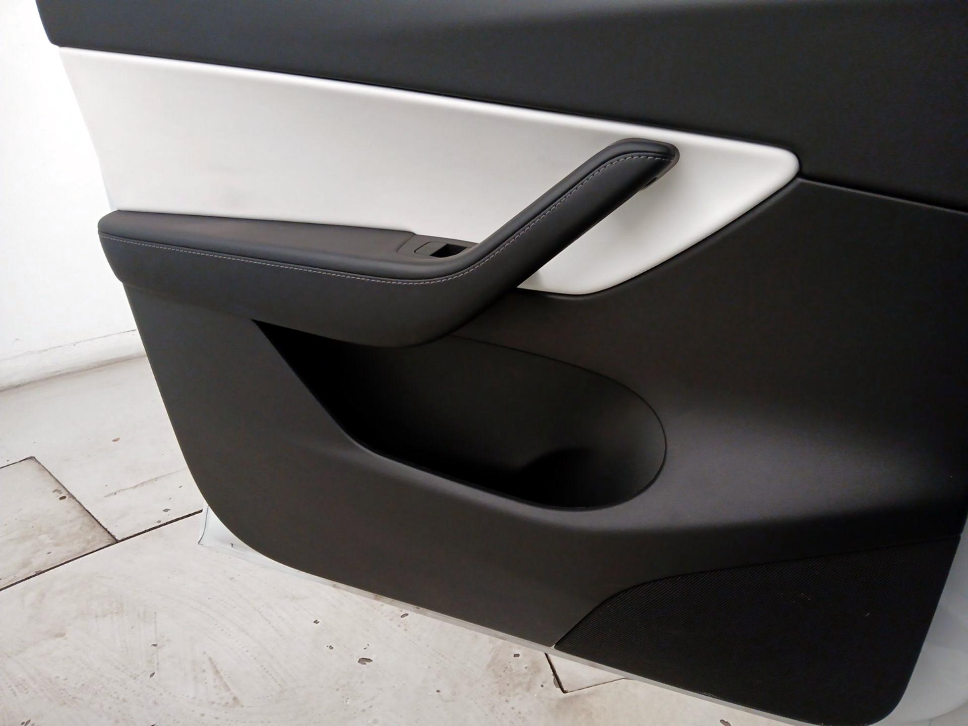 Thumbnail: 2021 Tesla Model Y - 12