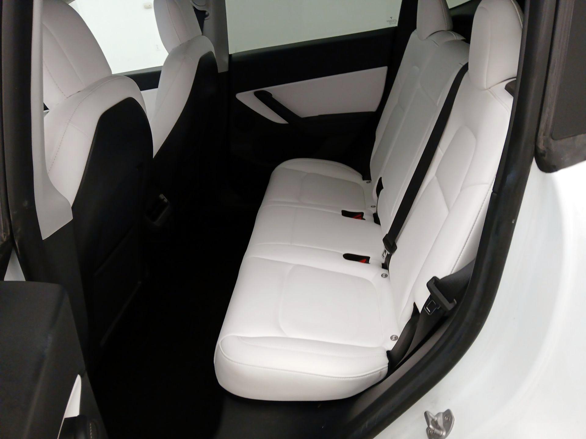 Thumbnail: 2021 Tesla Model Y - 18