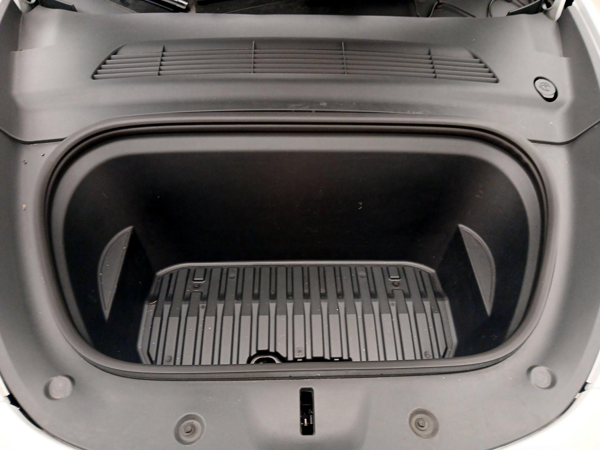 Thumbnail: 2021 Tesla Model Y - 20