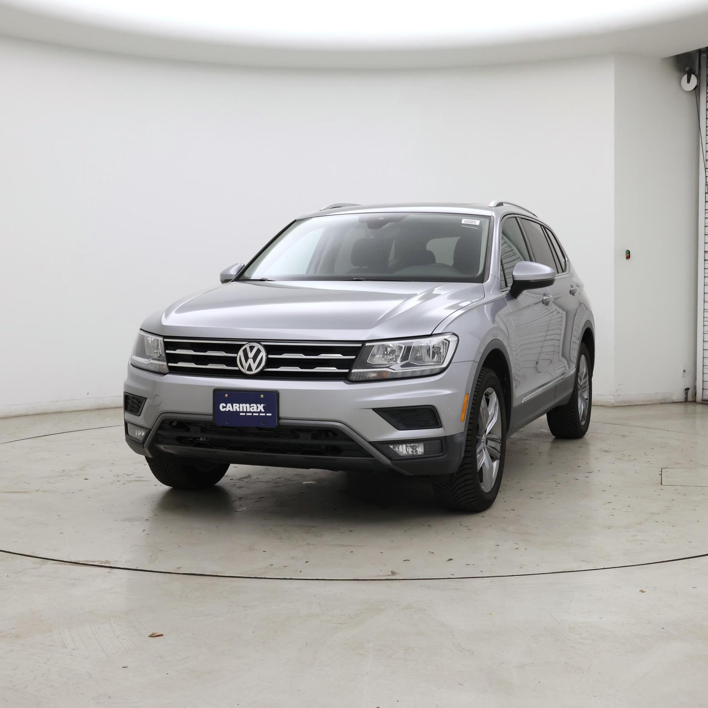 Thumbnail: 2020 Volkswagen Tiguan - 4