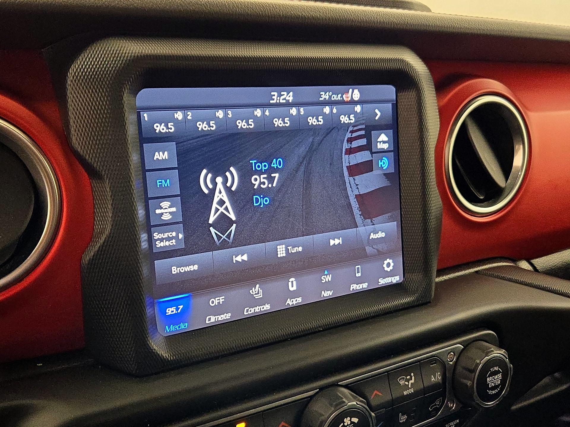 Thumbnail: 2020 Jeep Gladiator - 16