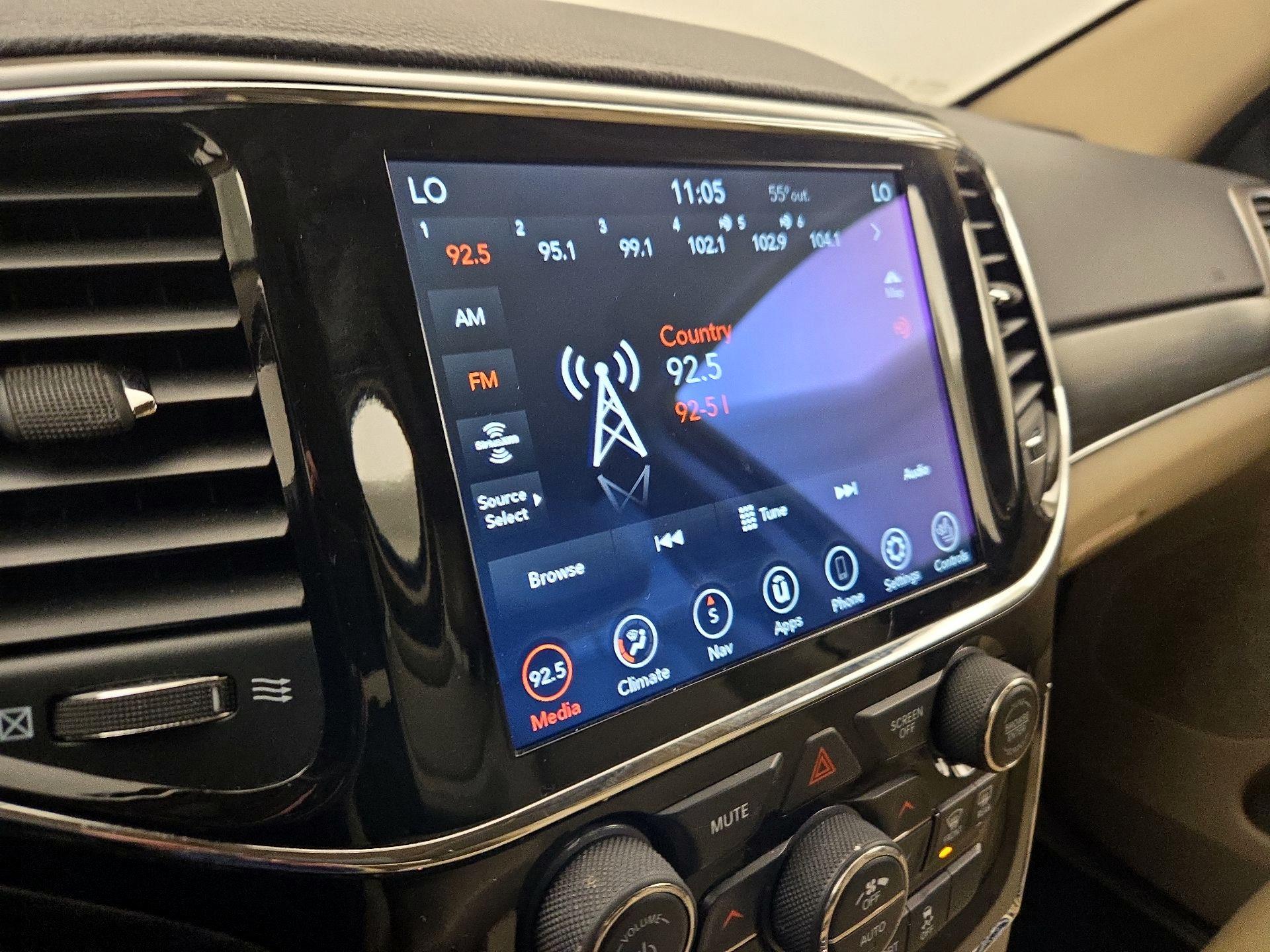 Thumbnail: 2020 Jeep Grand Cherokee - 16