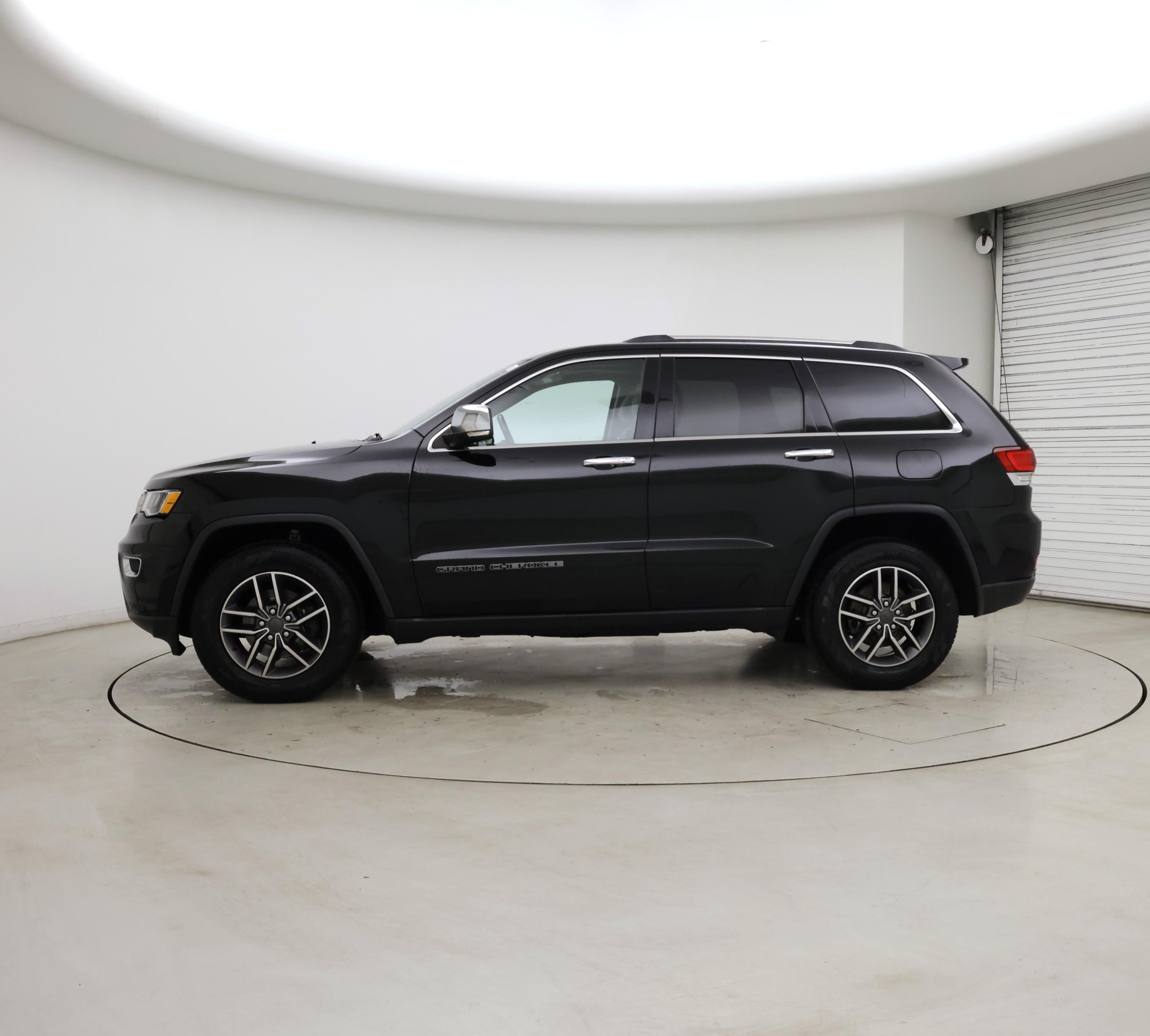 Thumbnail: 2020 Jeep Grand Cherokee - 3