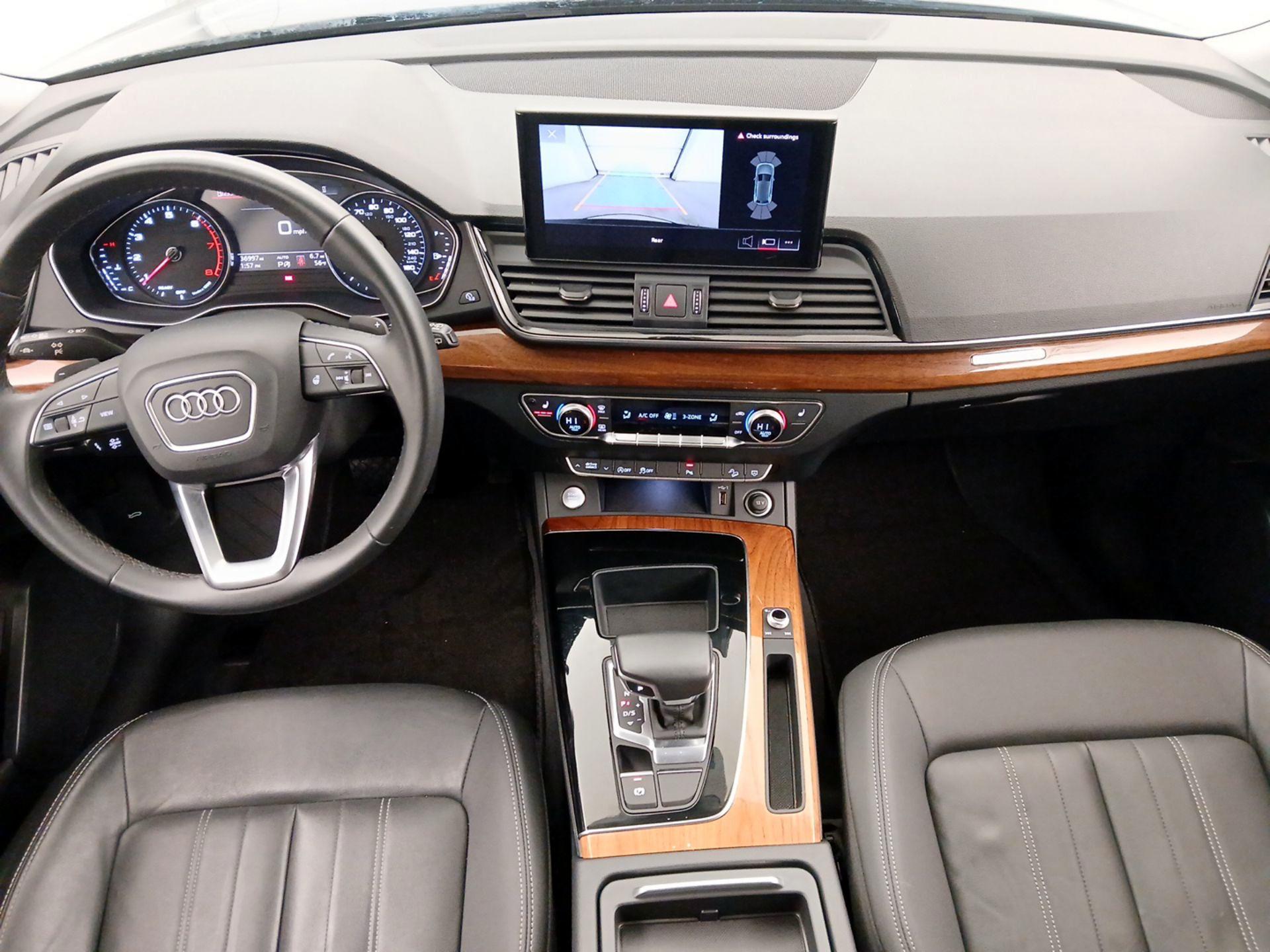 Thumbnail: 2022 Audi Q5 - 9