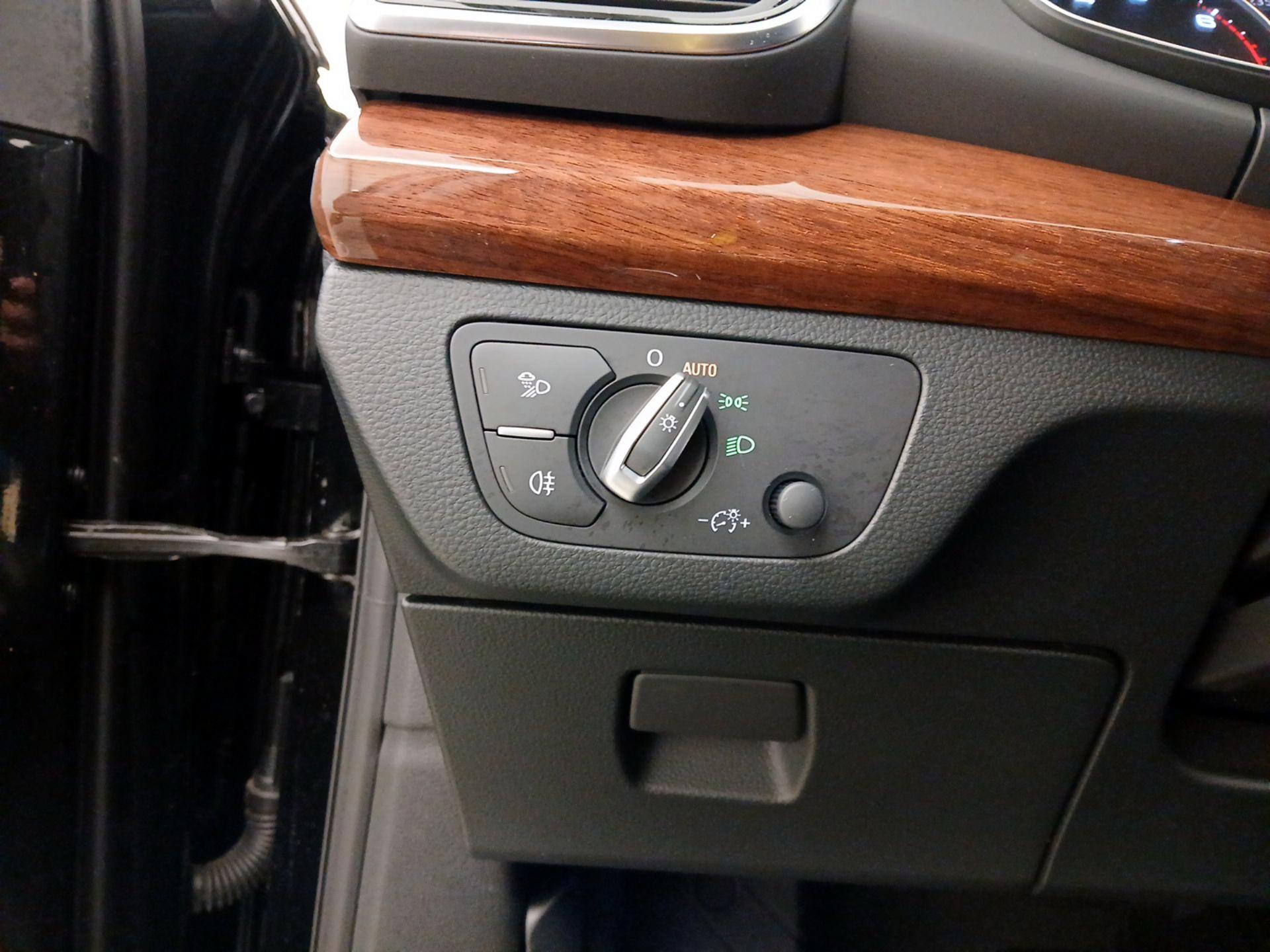 Thumbnail: 2022 Audi Q5 - 13